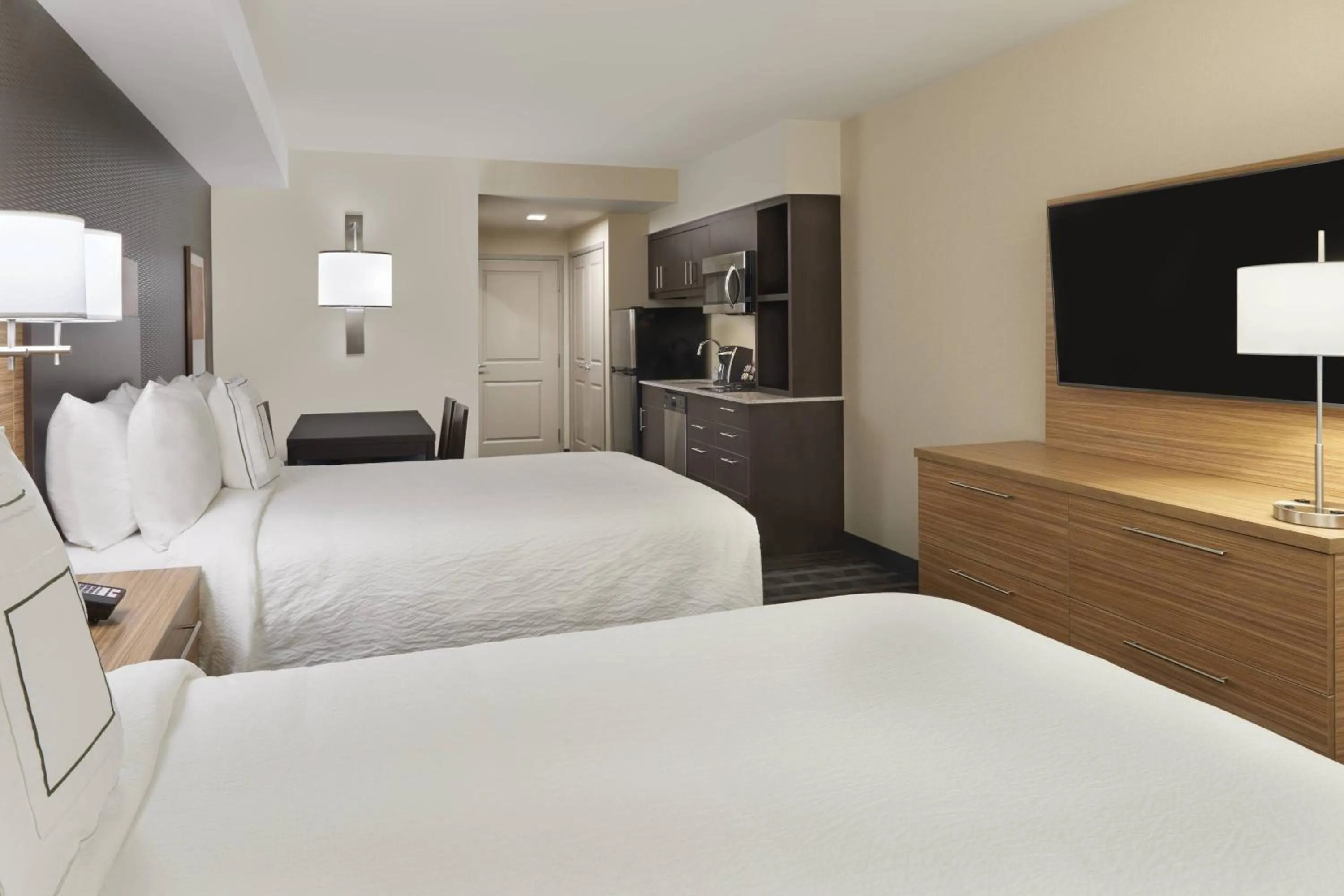 Photo of the whole room, Bed in TownePlace Suites by Marriott Oshawa