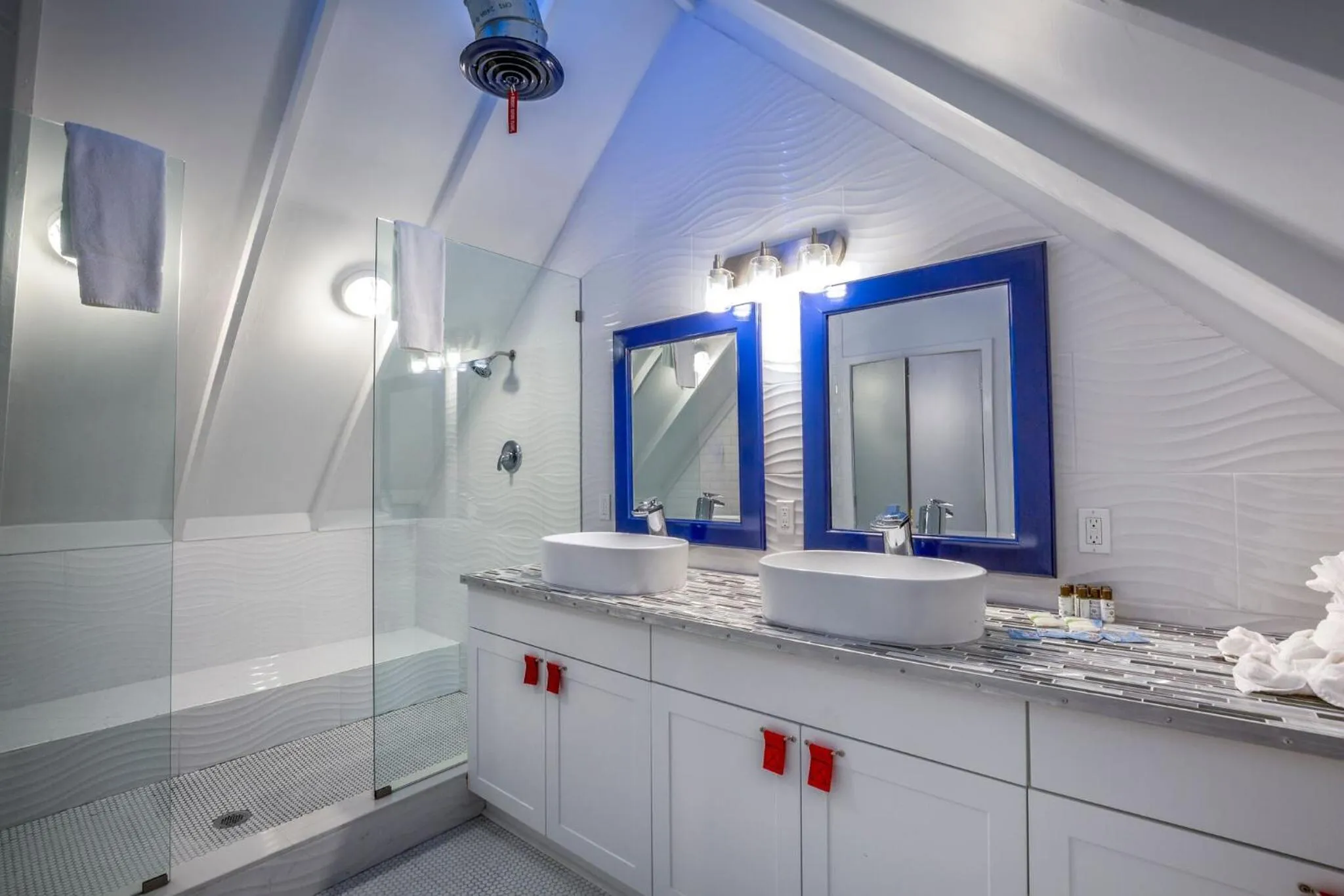 Bathroom in Ibis Bay Resort