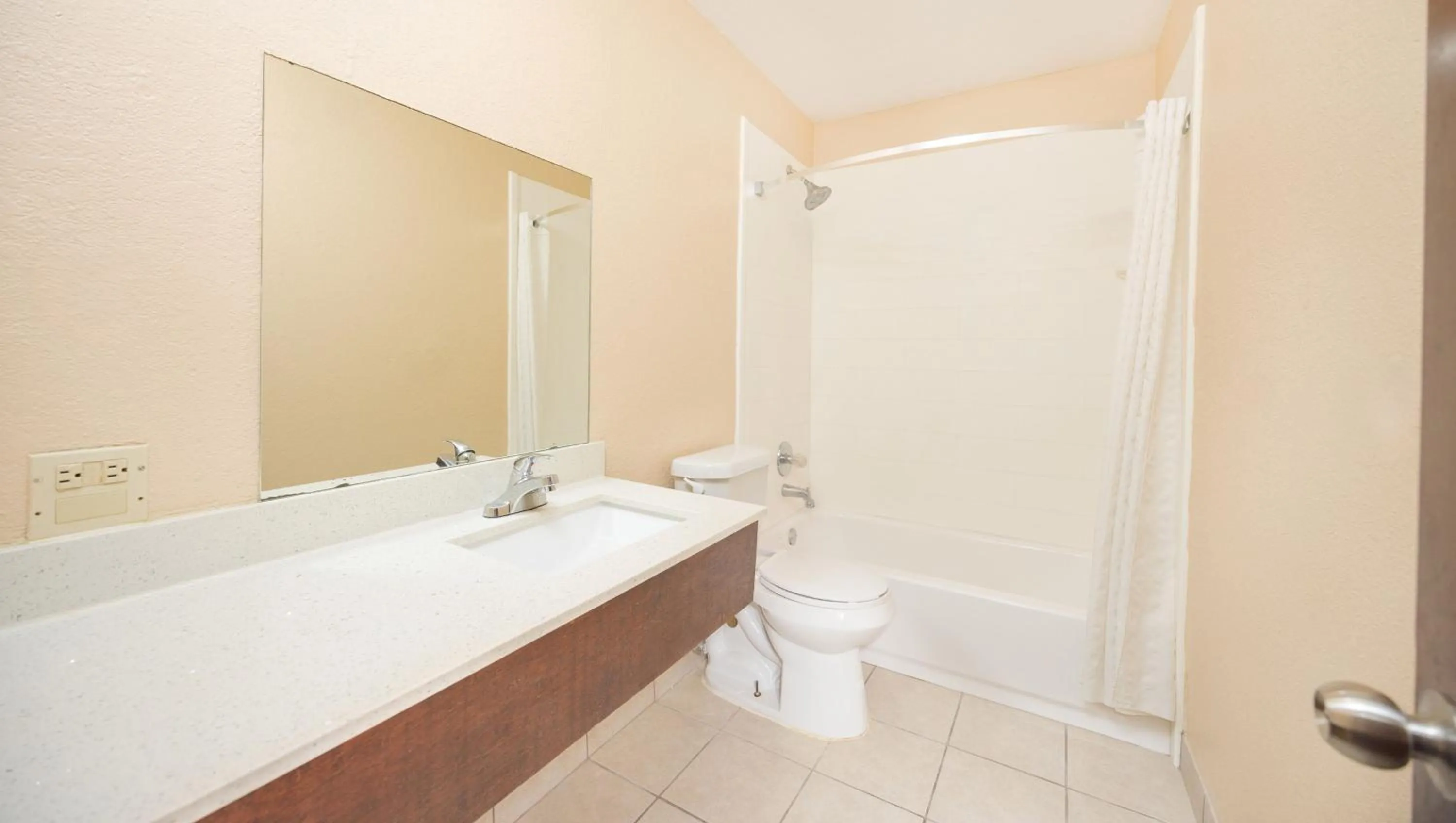 Bathroom in Regency Inn Hondo