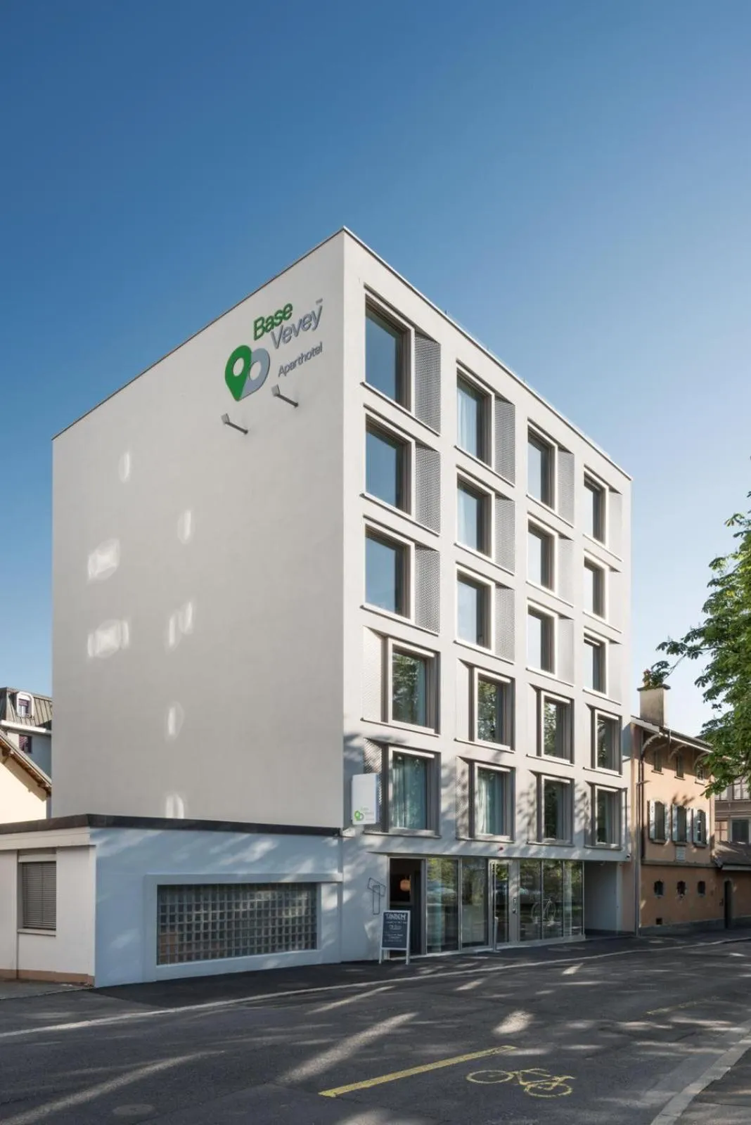 Property building in Base Vevey