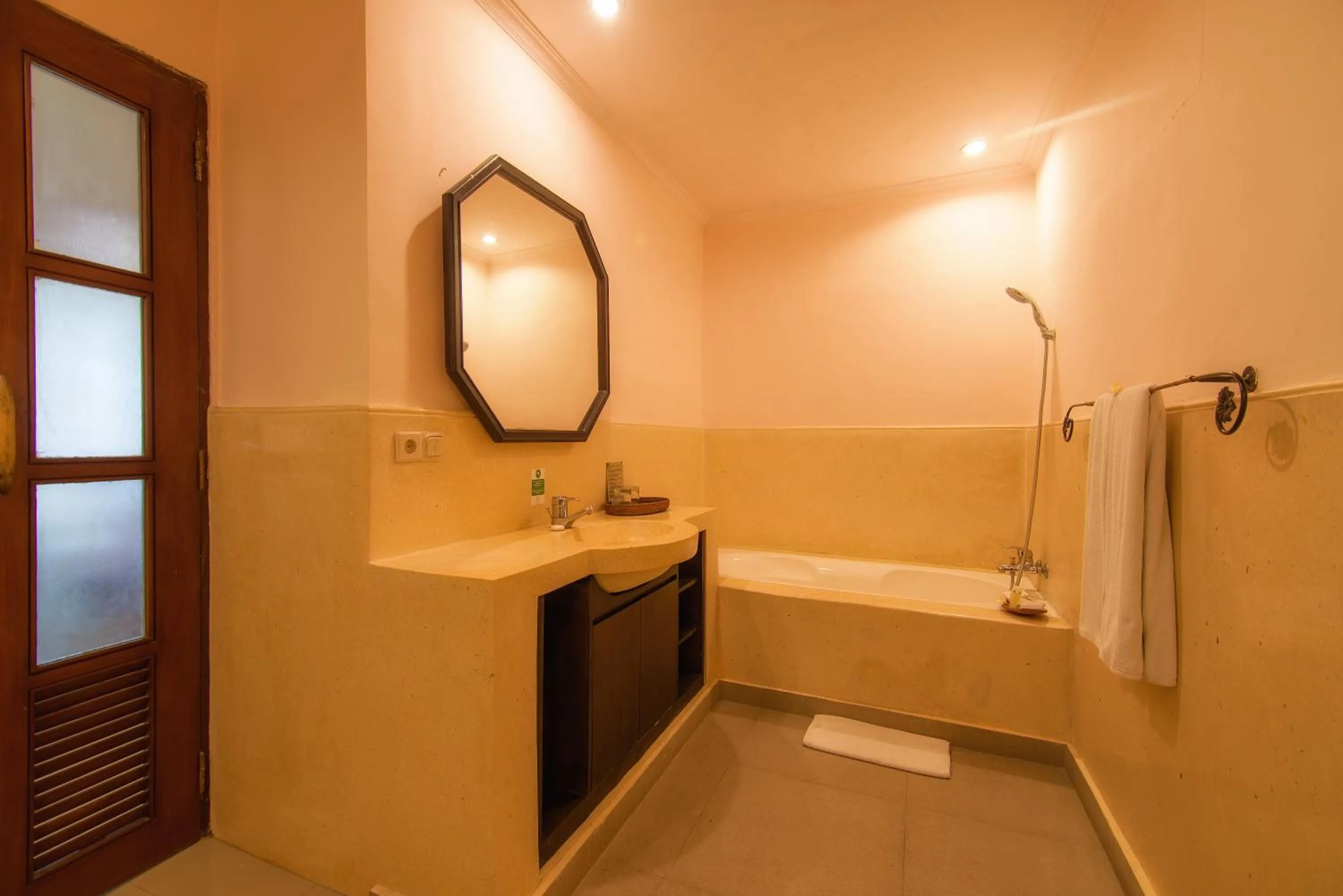 Bathroom in Champlung Sari Hotel and Spa Ubud