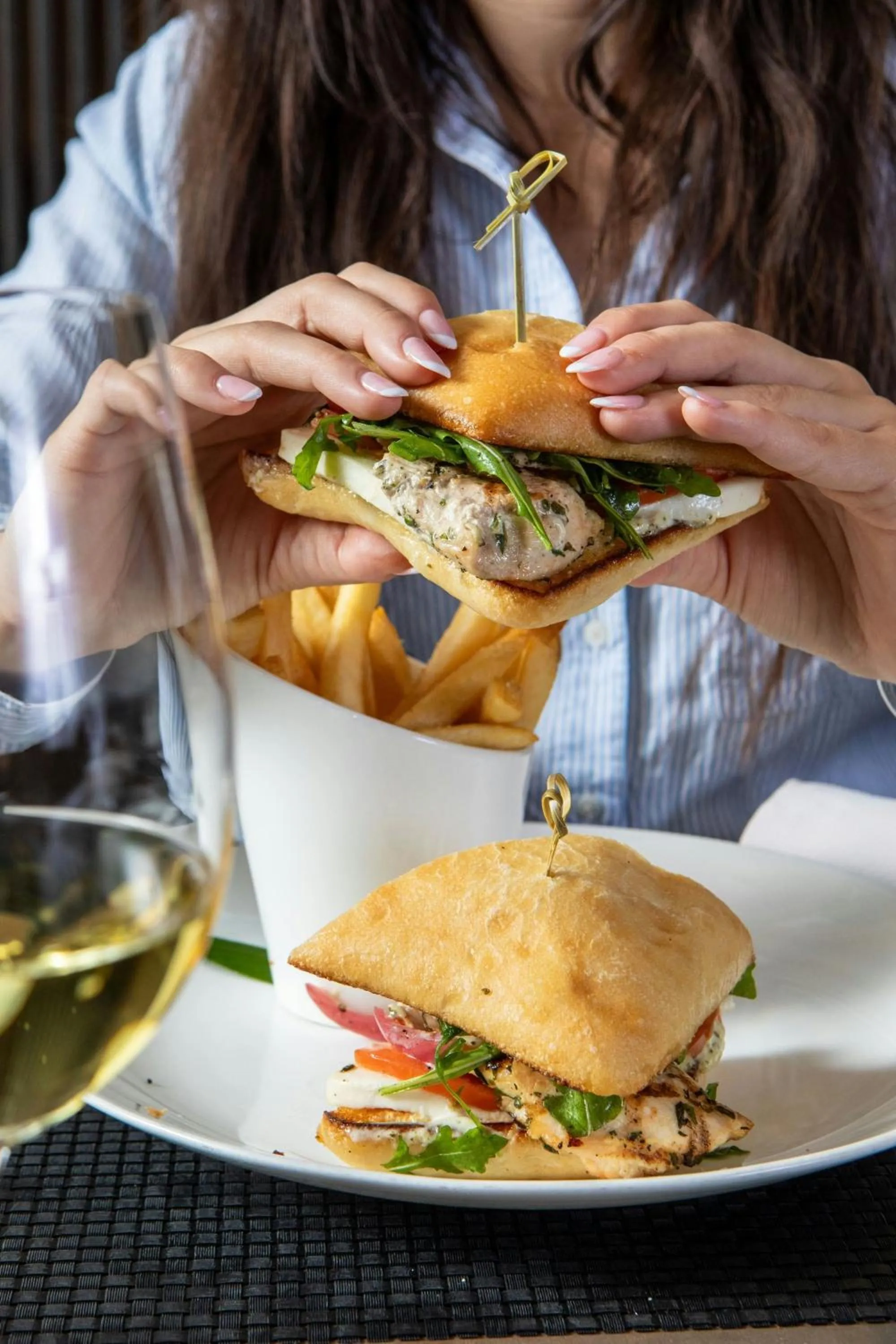 Restaurant/places to eat in JW Marriott Chicago