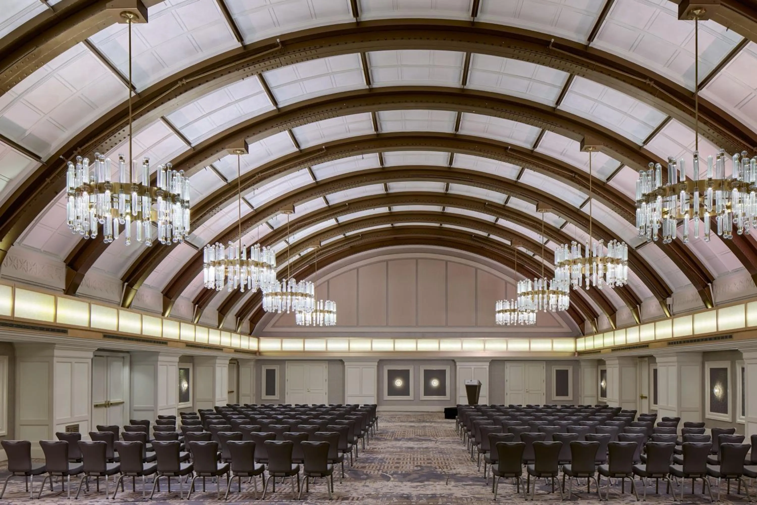 Entertainment in JW Marriott Chicago