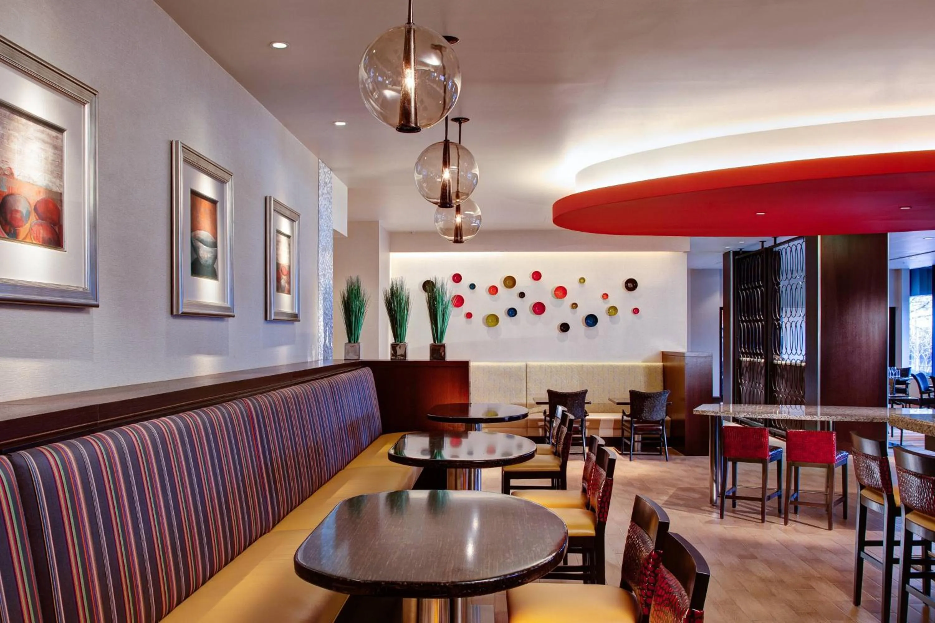 Lounge or bar in Dallas Marriott Downtown