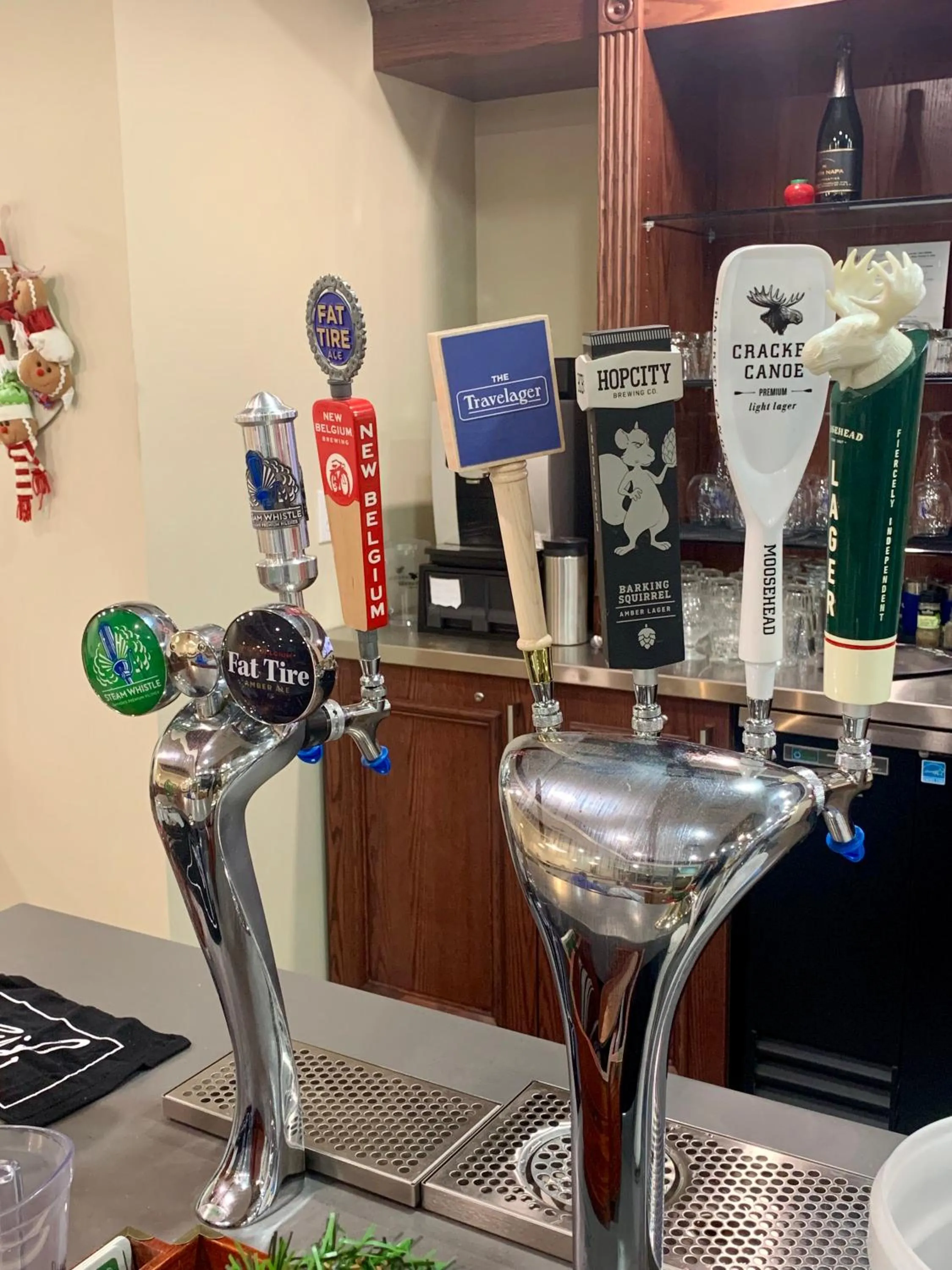 Alcoholic drinks in Travelodge Hotel by Wyndham Sudbury