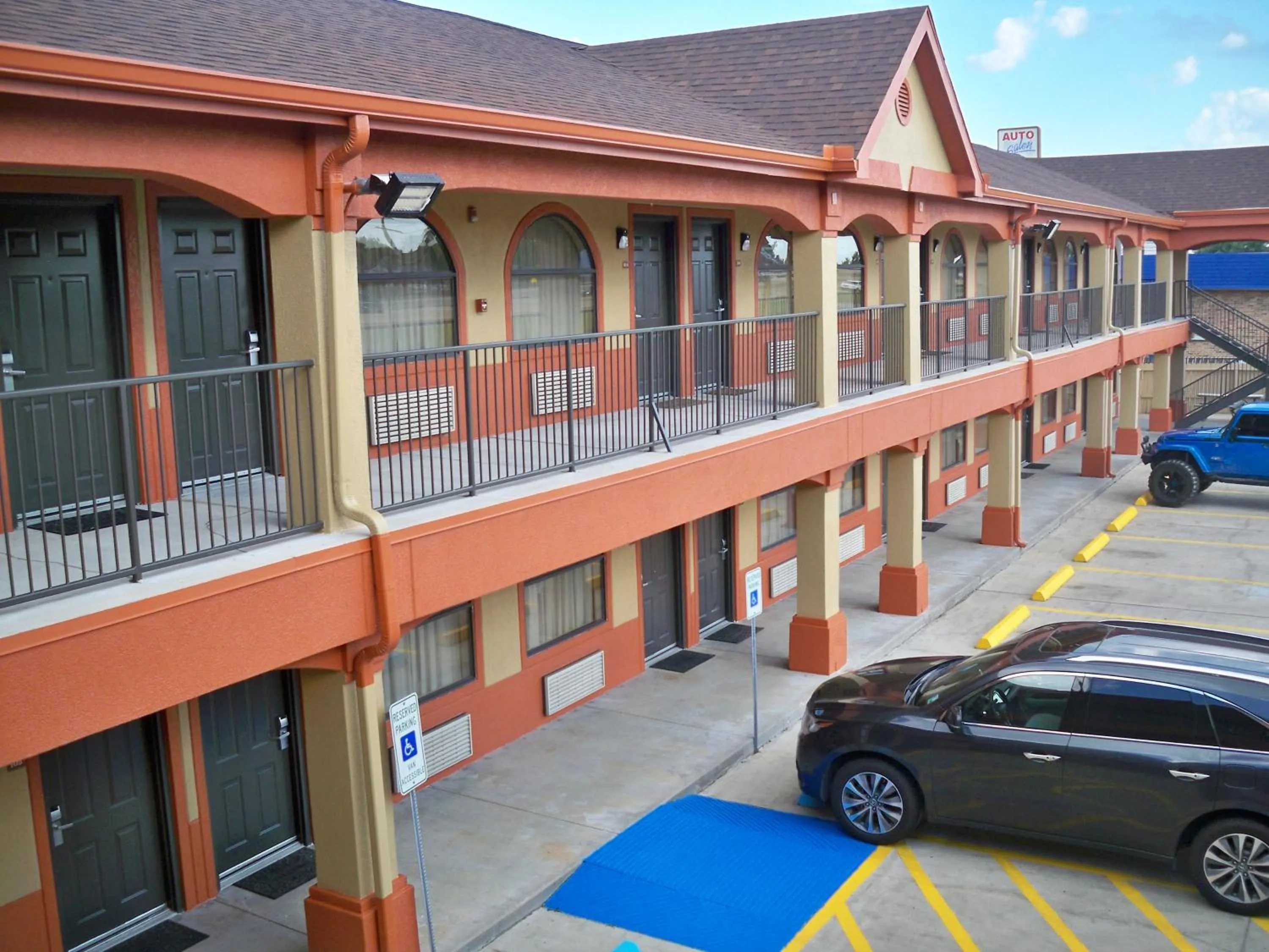 Property building in Scottish Inn and Suites Beaumont