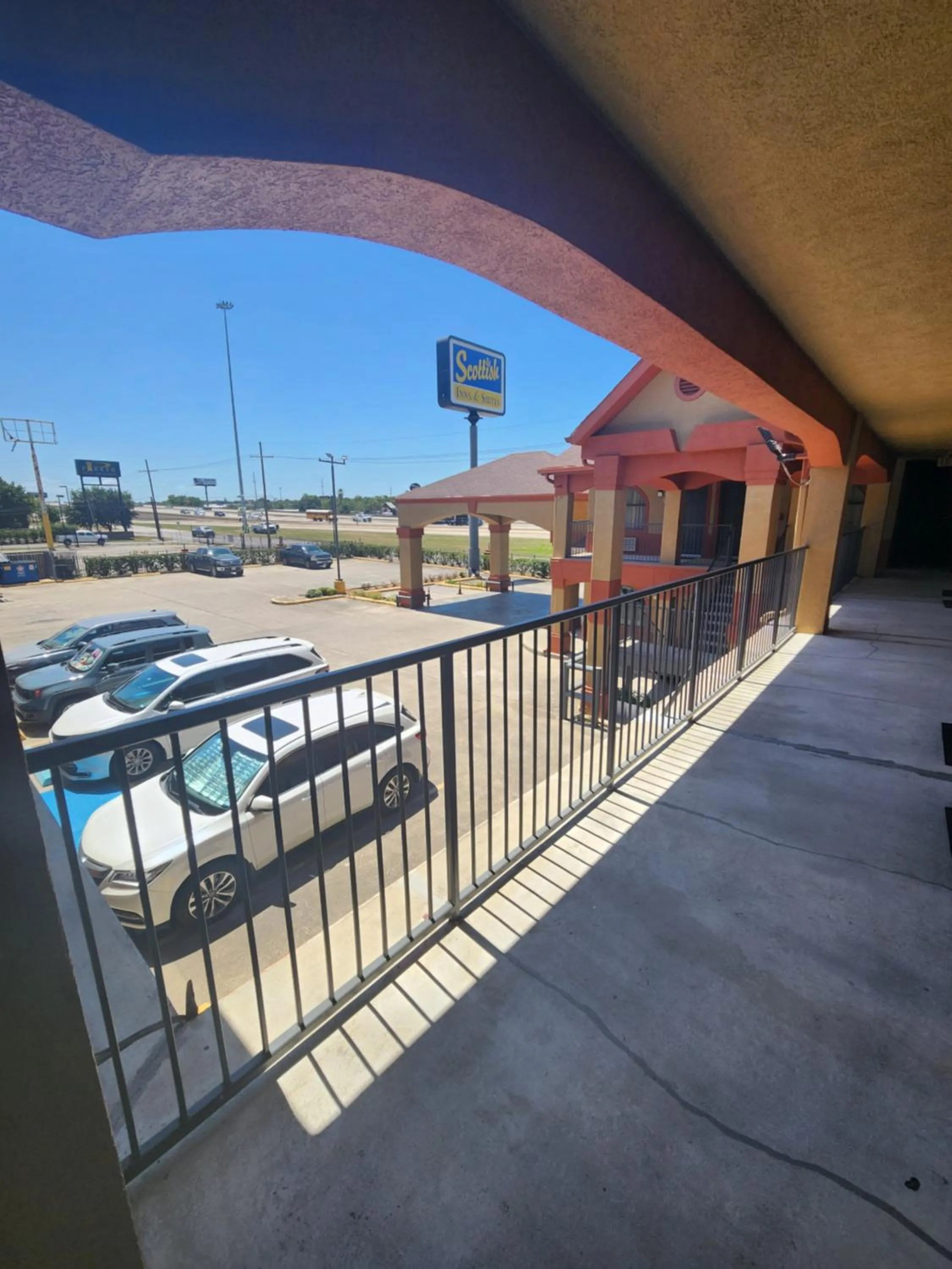 Property building in Scottish Inn and Suites Beaumont