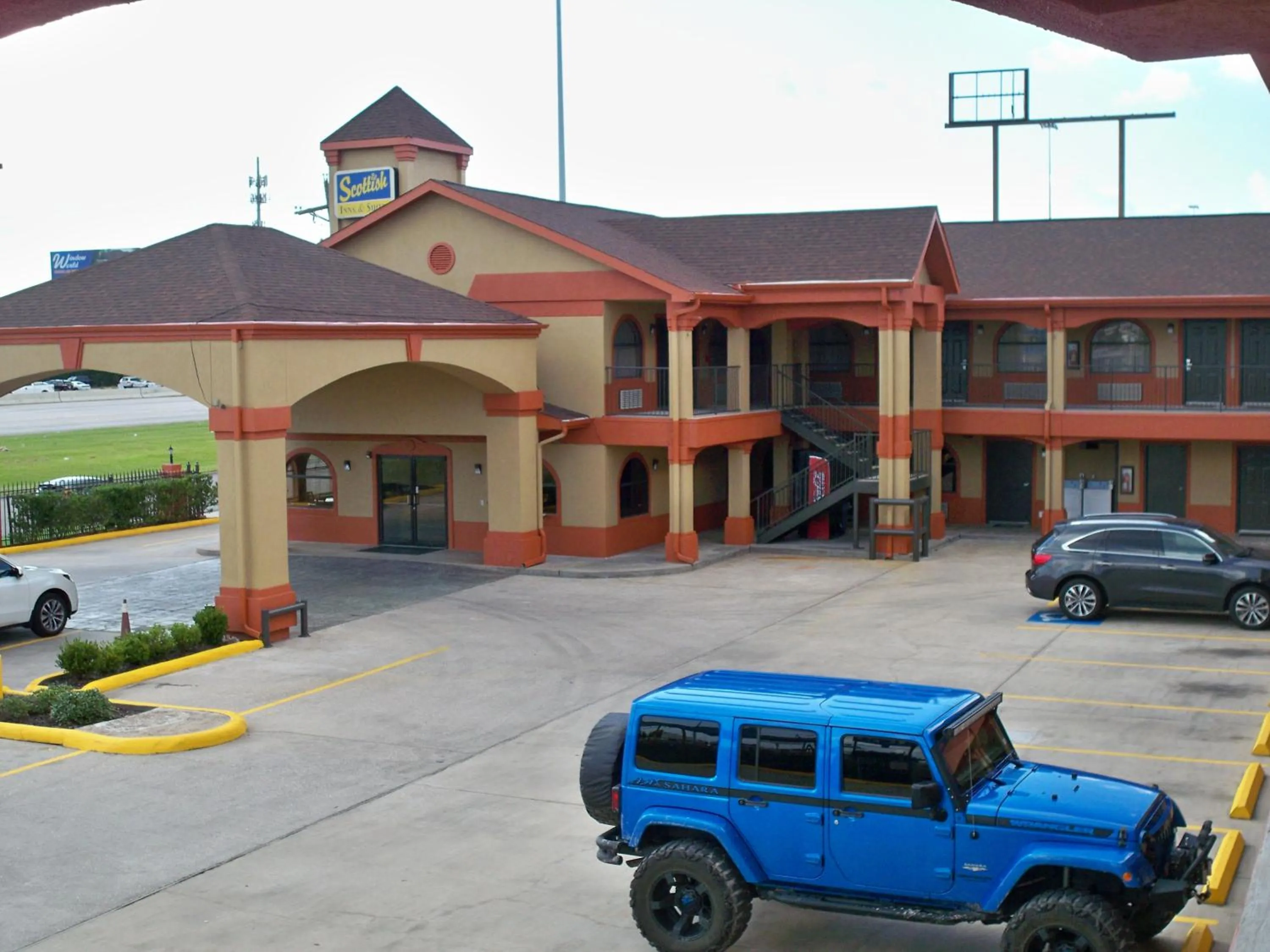 Property building in Scottish Inn and Suites Beaumont