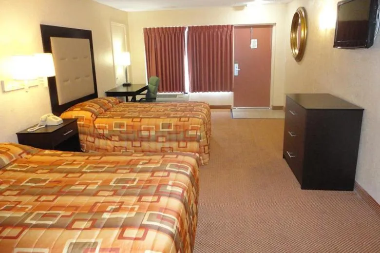 TV/Entertainment Center in Plantation Inn Hotel And Lounge