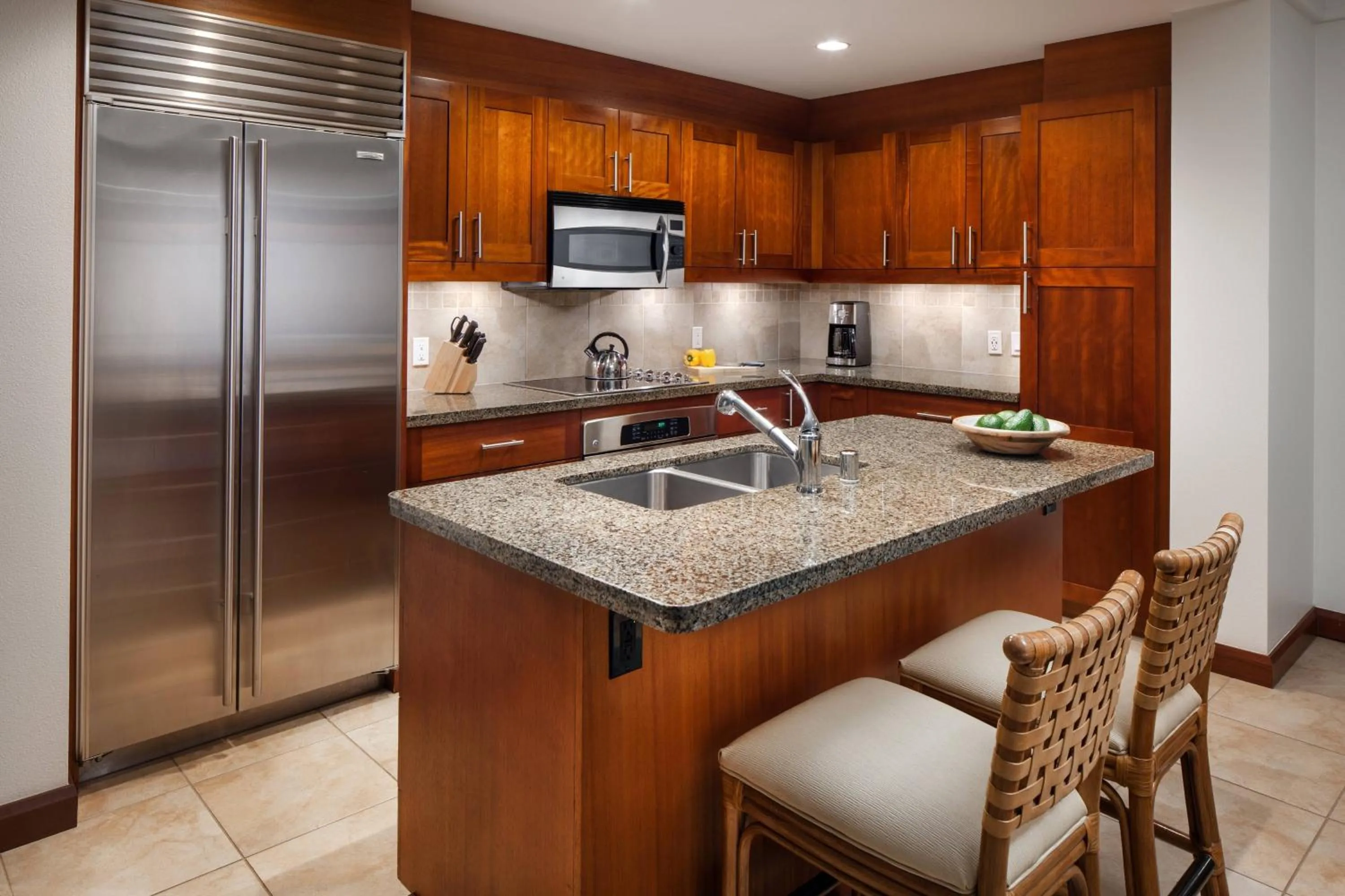 Kitchen or kitchenette in Marriott's Kauai Lagoons - Kalanipu'u