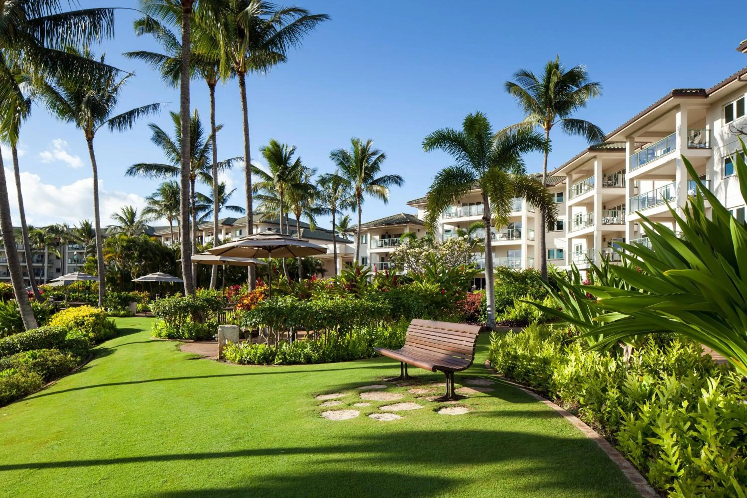 Property building in Marriott's Kauai Lagoons - Kalanipu'u