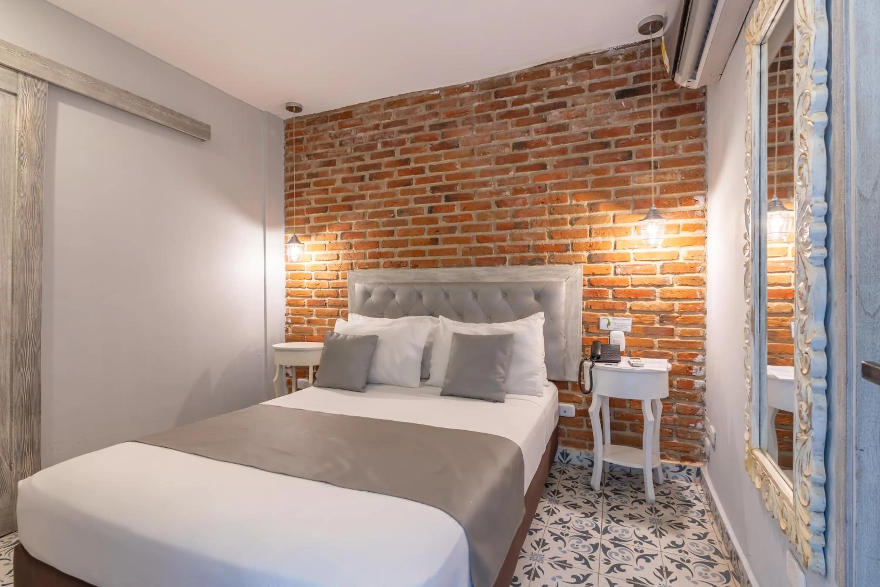 Bed in Hotel Boutique ADAZ