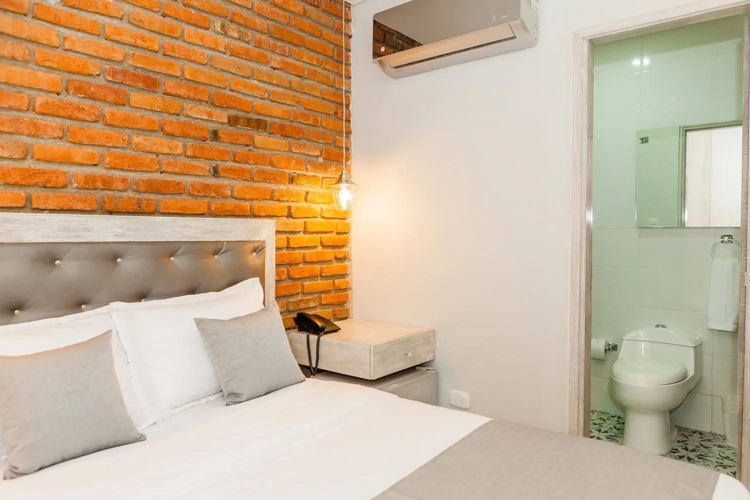 Shower in Hotel Boutique ADAZ