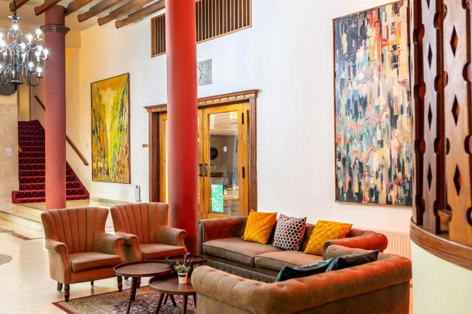 Living room in Forest Park Hotel