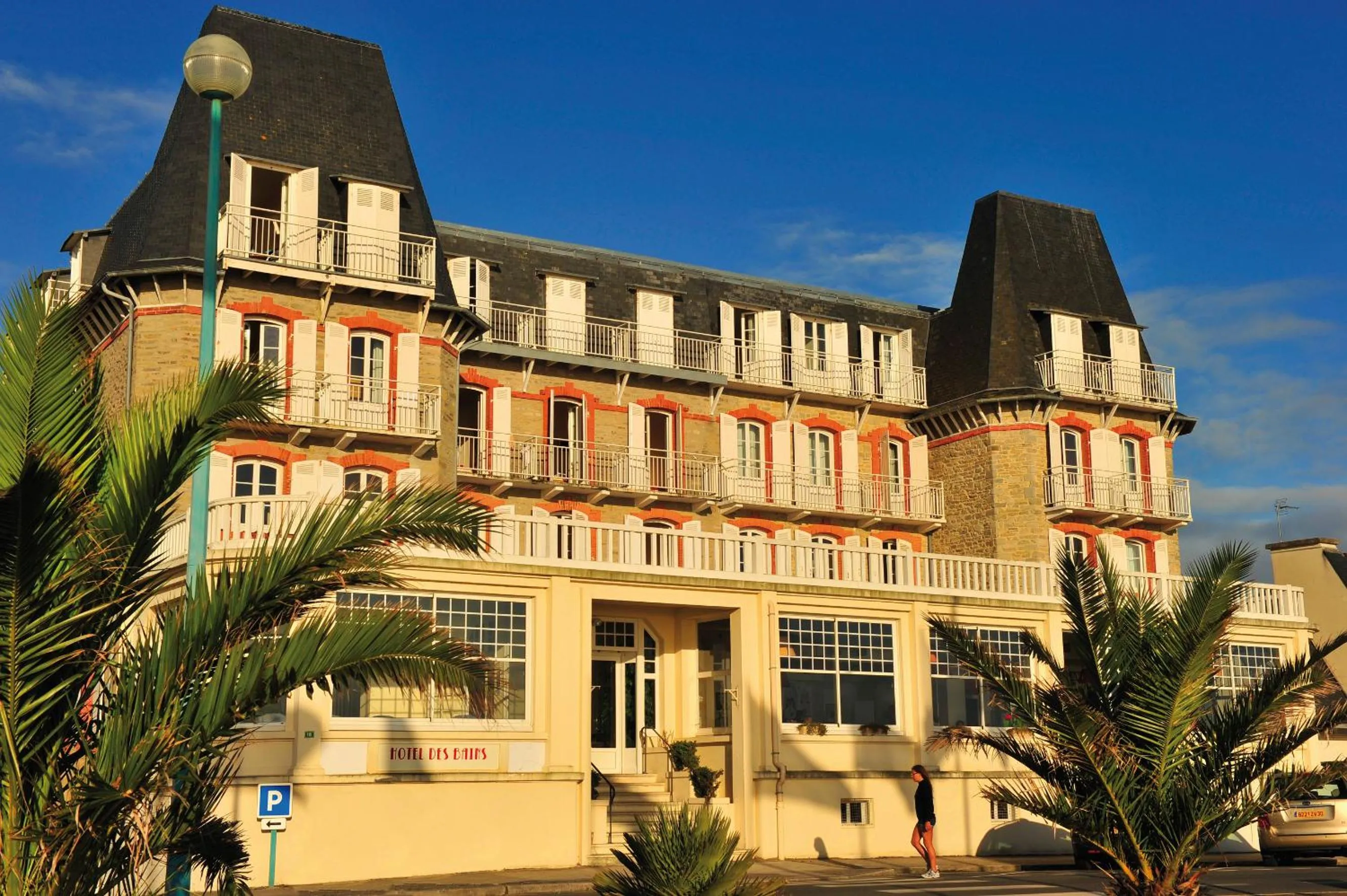 Facade/entrance in VTF L'Hotel Des Bains