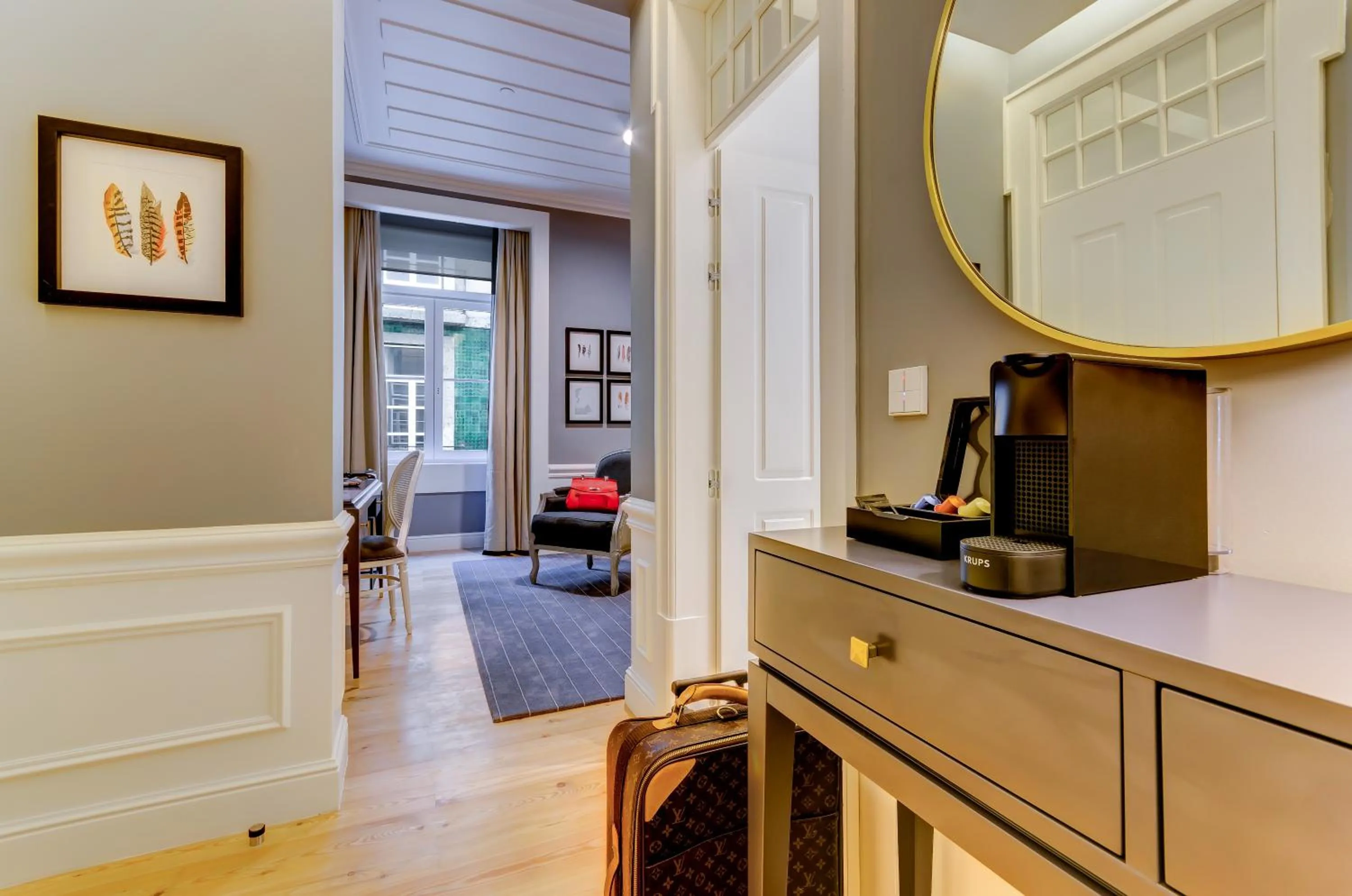 Bedroom in Hotel da Baixa