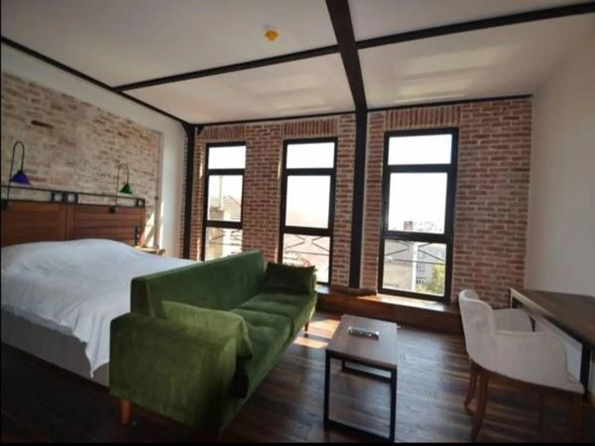 Bed in Ünver Galata Apart