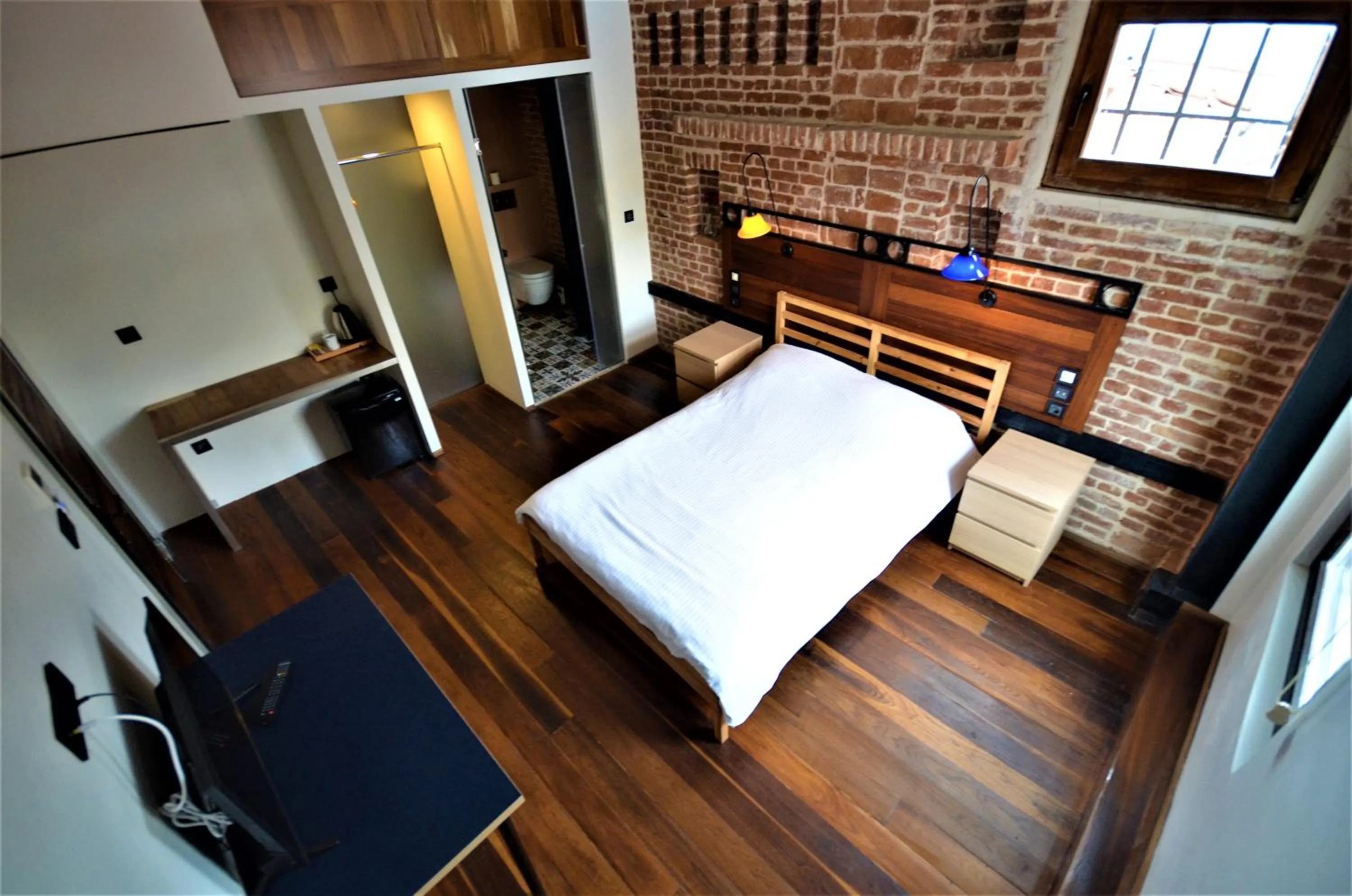 Bed in Ünver Galata Apart