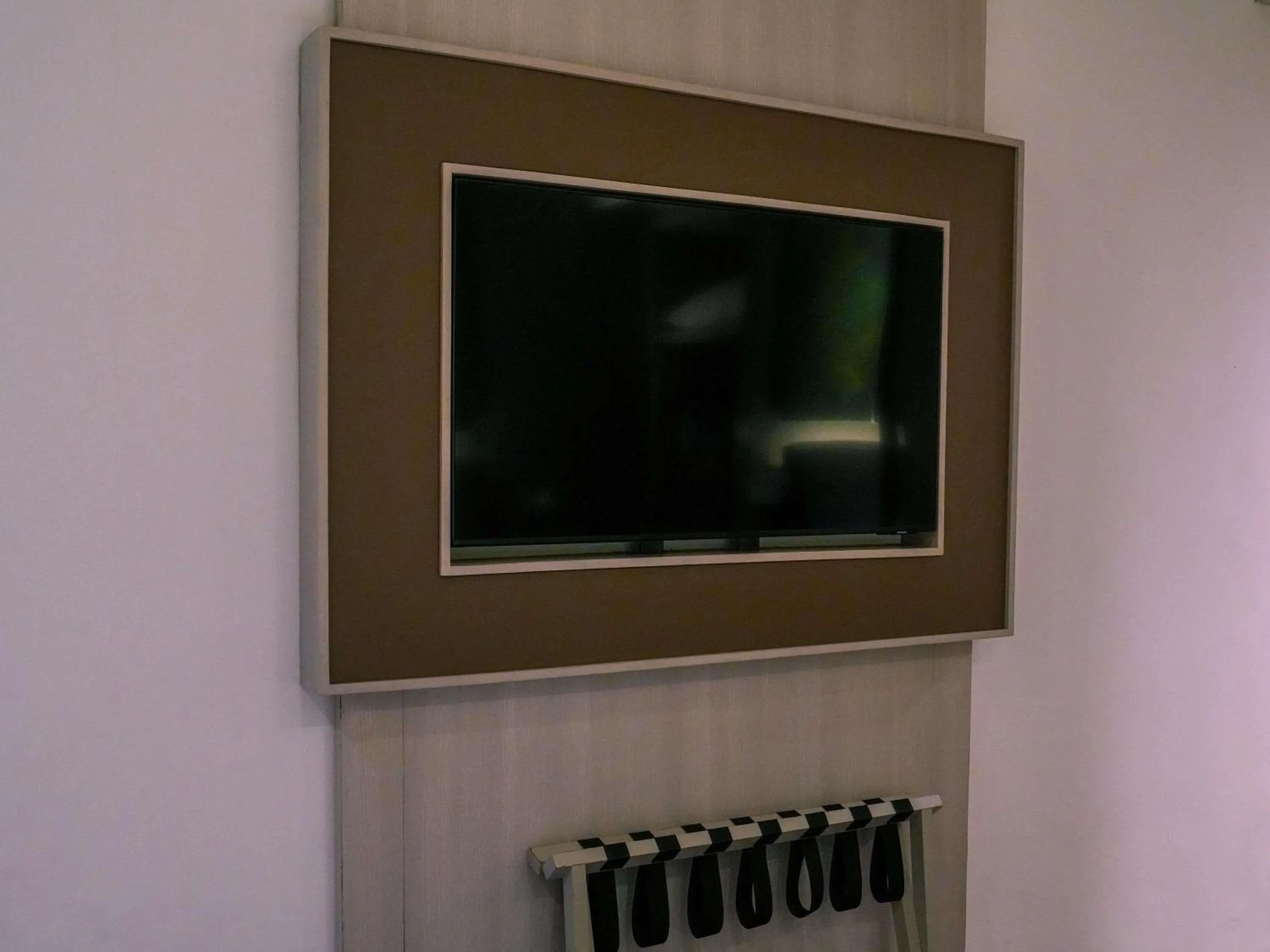 Bedroom in Mercure Kuta Bali