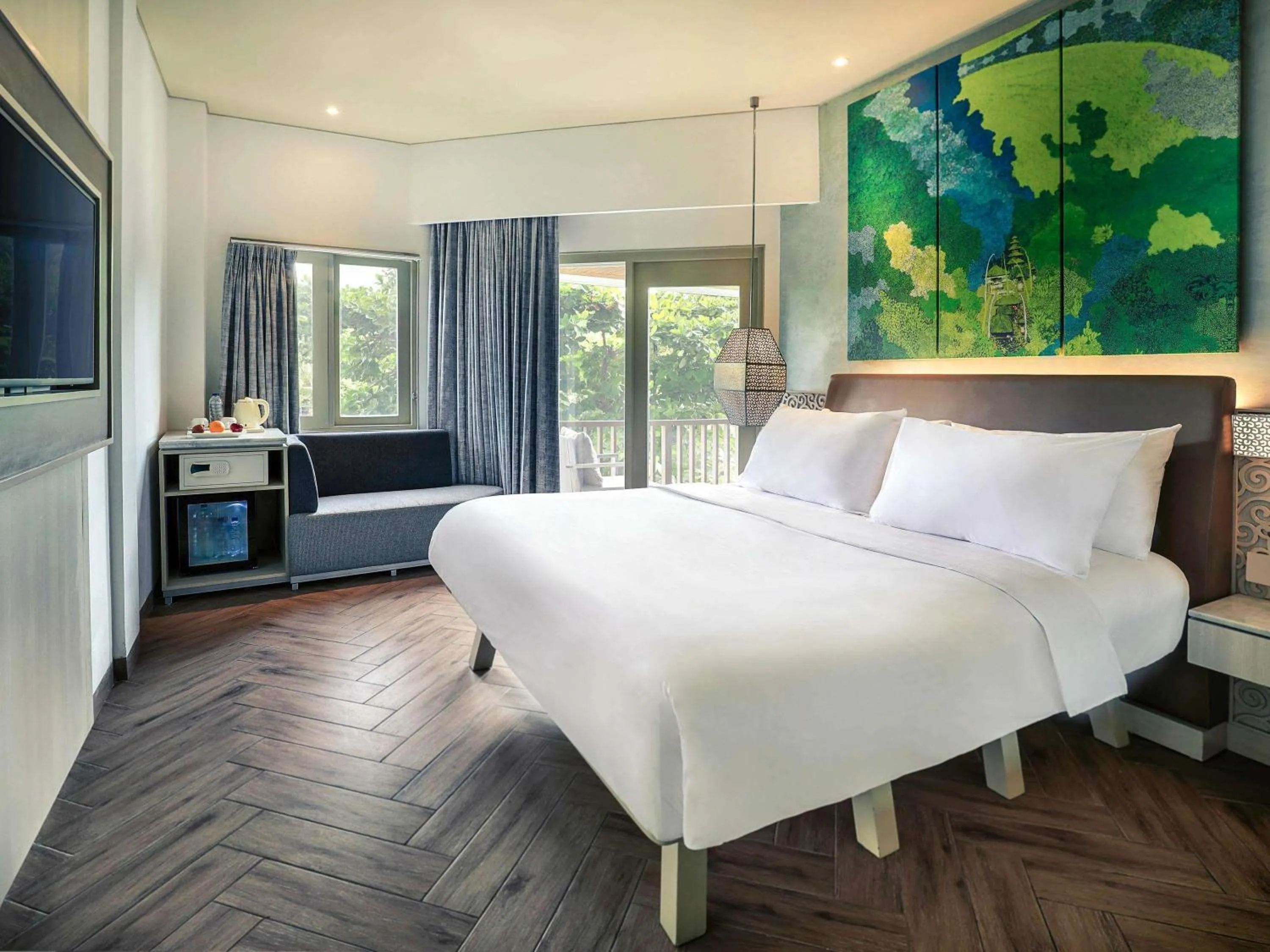 Bedroom, Bed in Mercure Kuta Bali