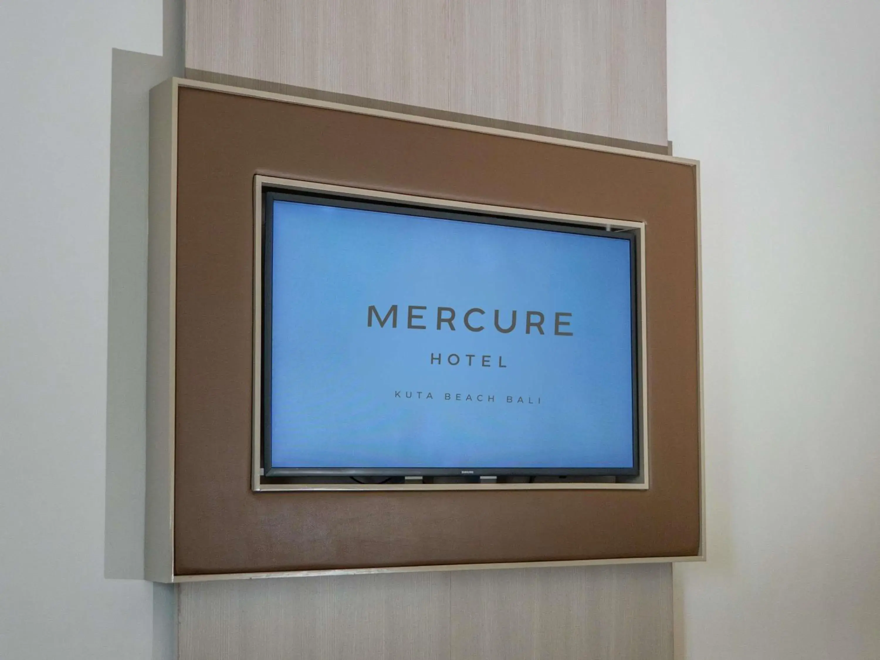 Deluxe Twin Room with Ocean View with Free Benefit in Mercure Kuta Bali Deluxe Twin Room with Ocean View with Free Benefit in Mercure Kuta Bali