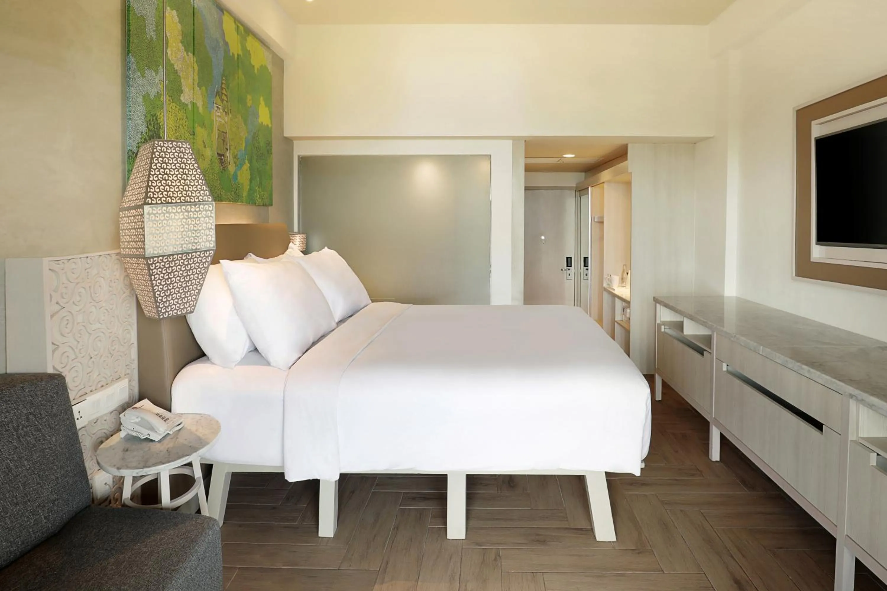 Bed in Mercure Kuta Bali