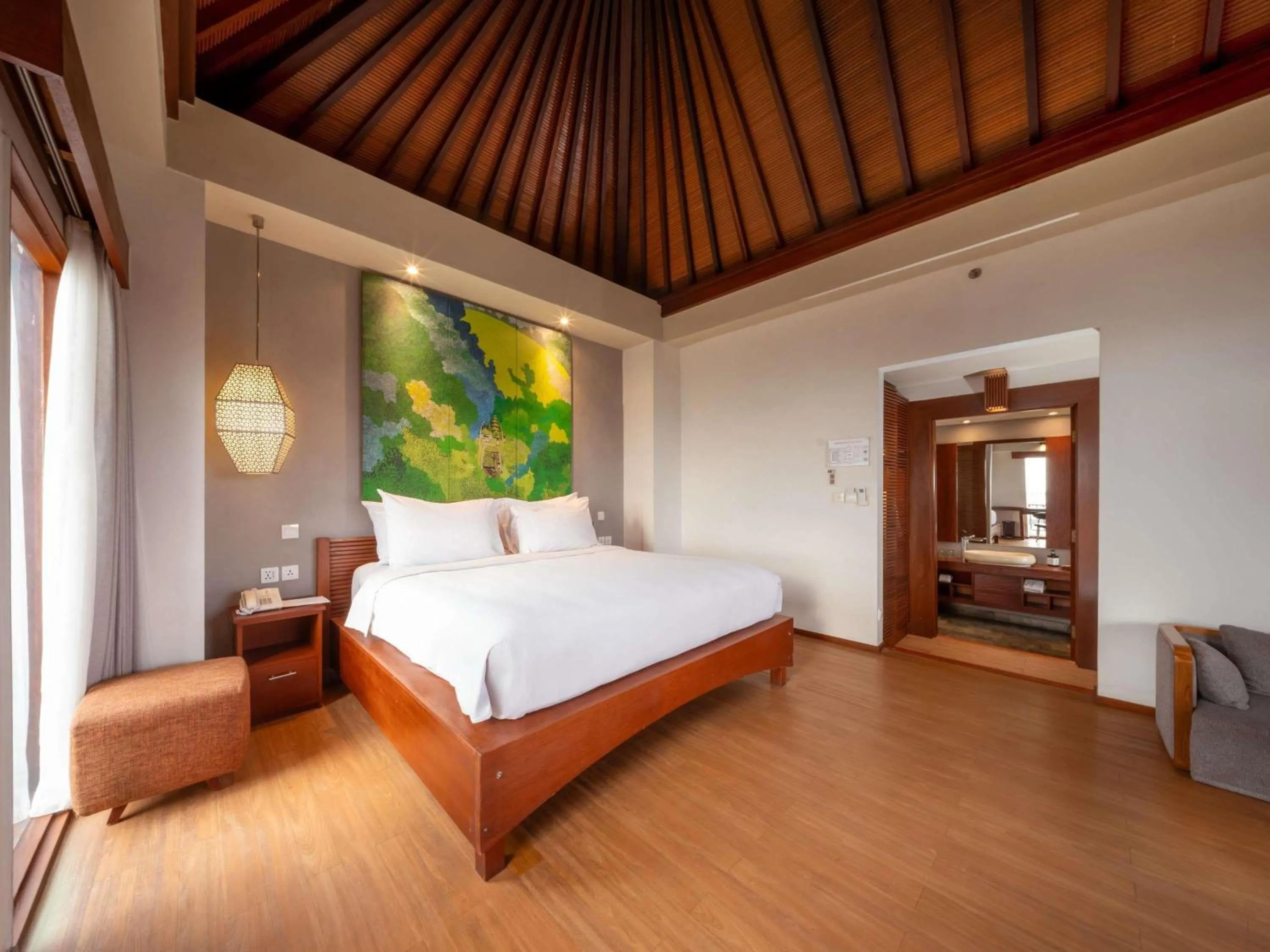 Bedroom, Bed in Mercure Kuta Bali