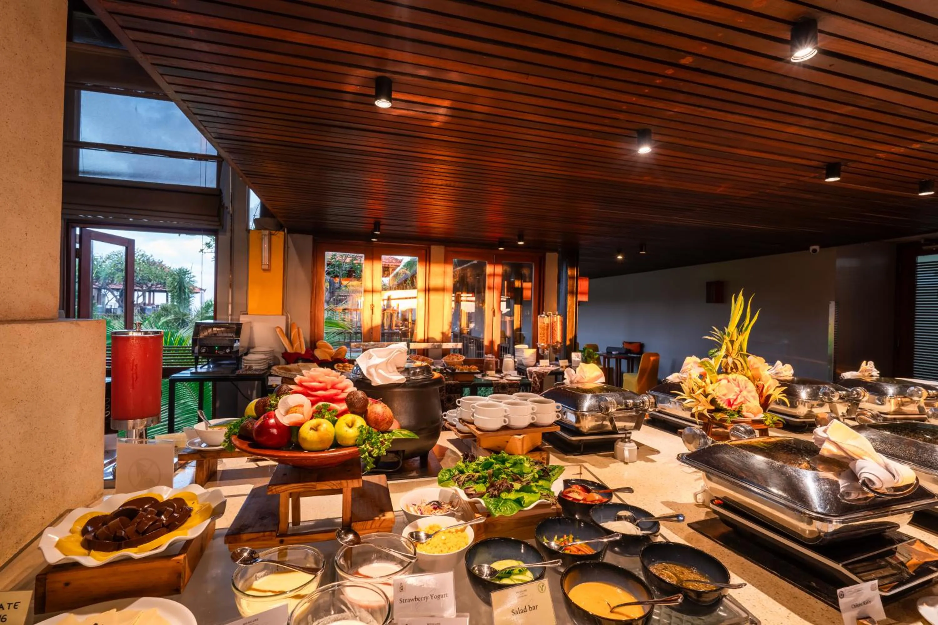 Food and drinks in Mercure Kuta Bali