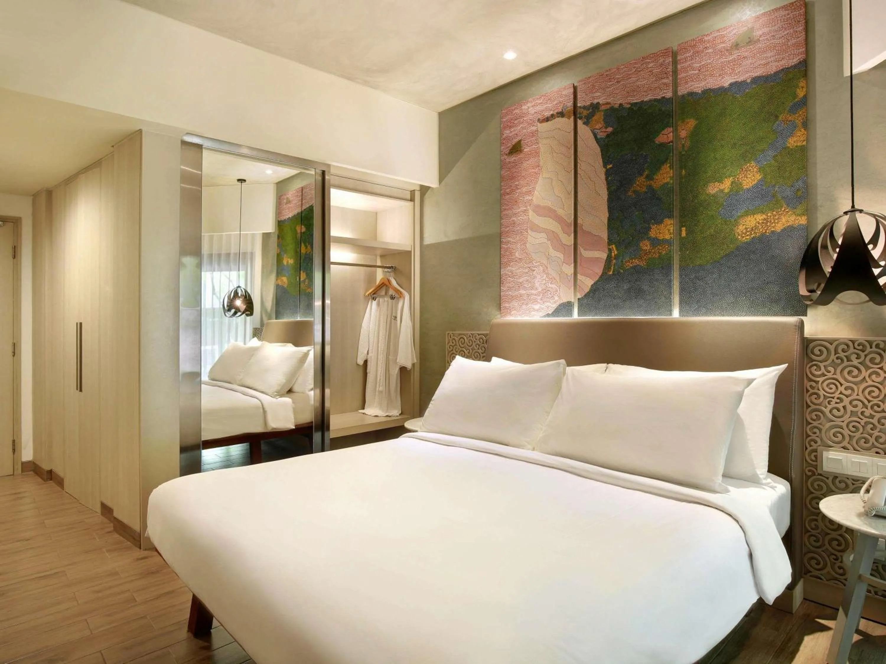 Bedroom, Bed in Mercure Kuta Bali