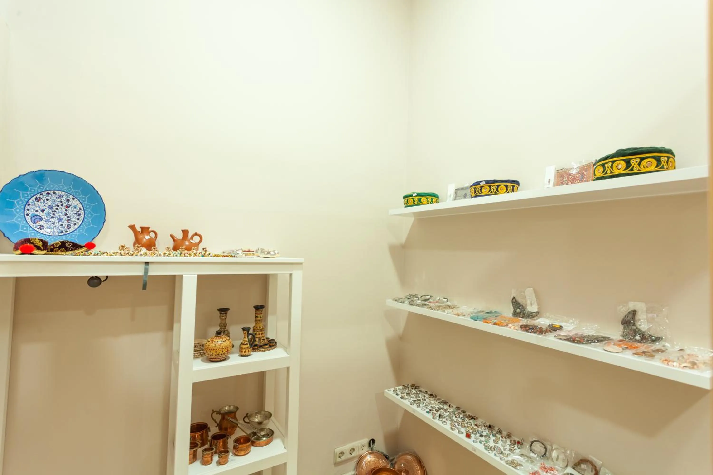 On-site shops in Ozkaymak Konya Hotel