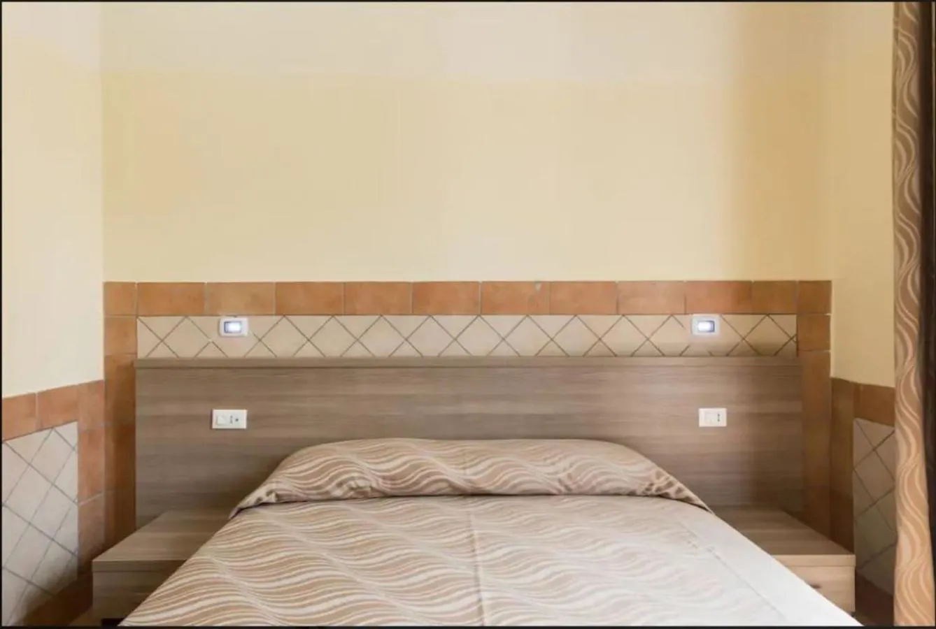 Bedroom, Bed in Alex Romano