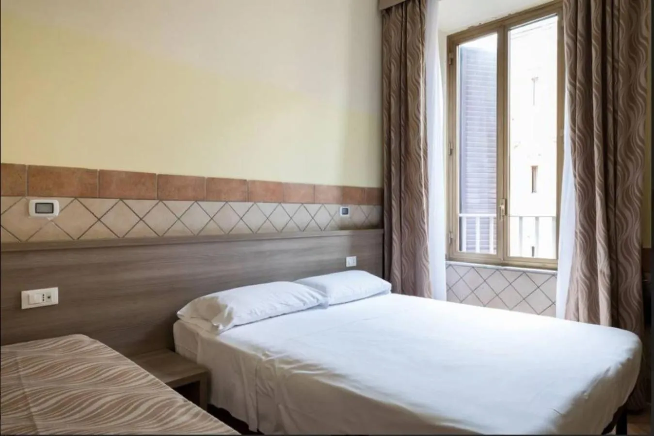 Bedroom, Bed in Alex Romano