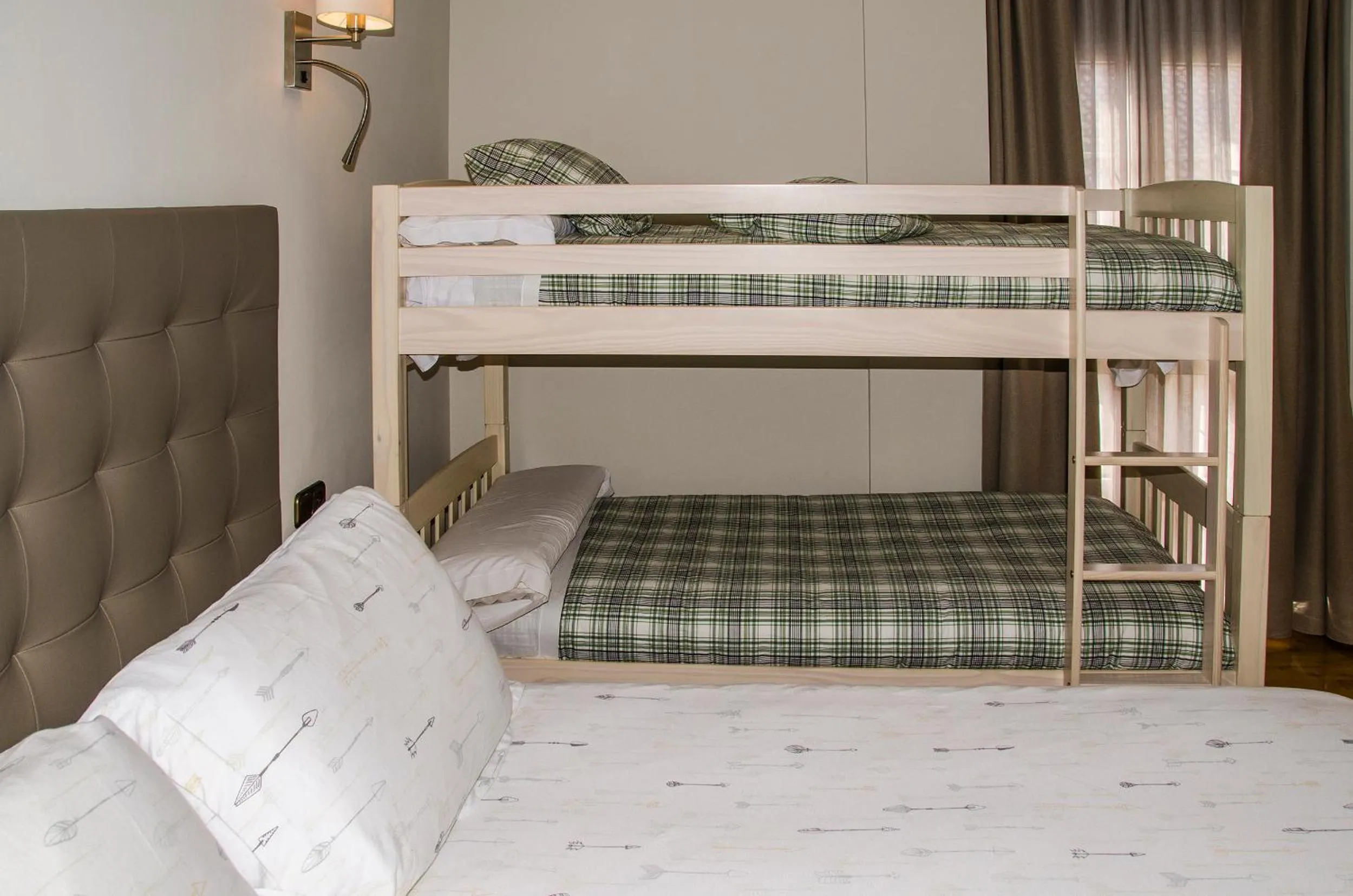 Decorative detail, Bed in Hotel Presa