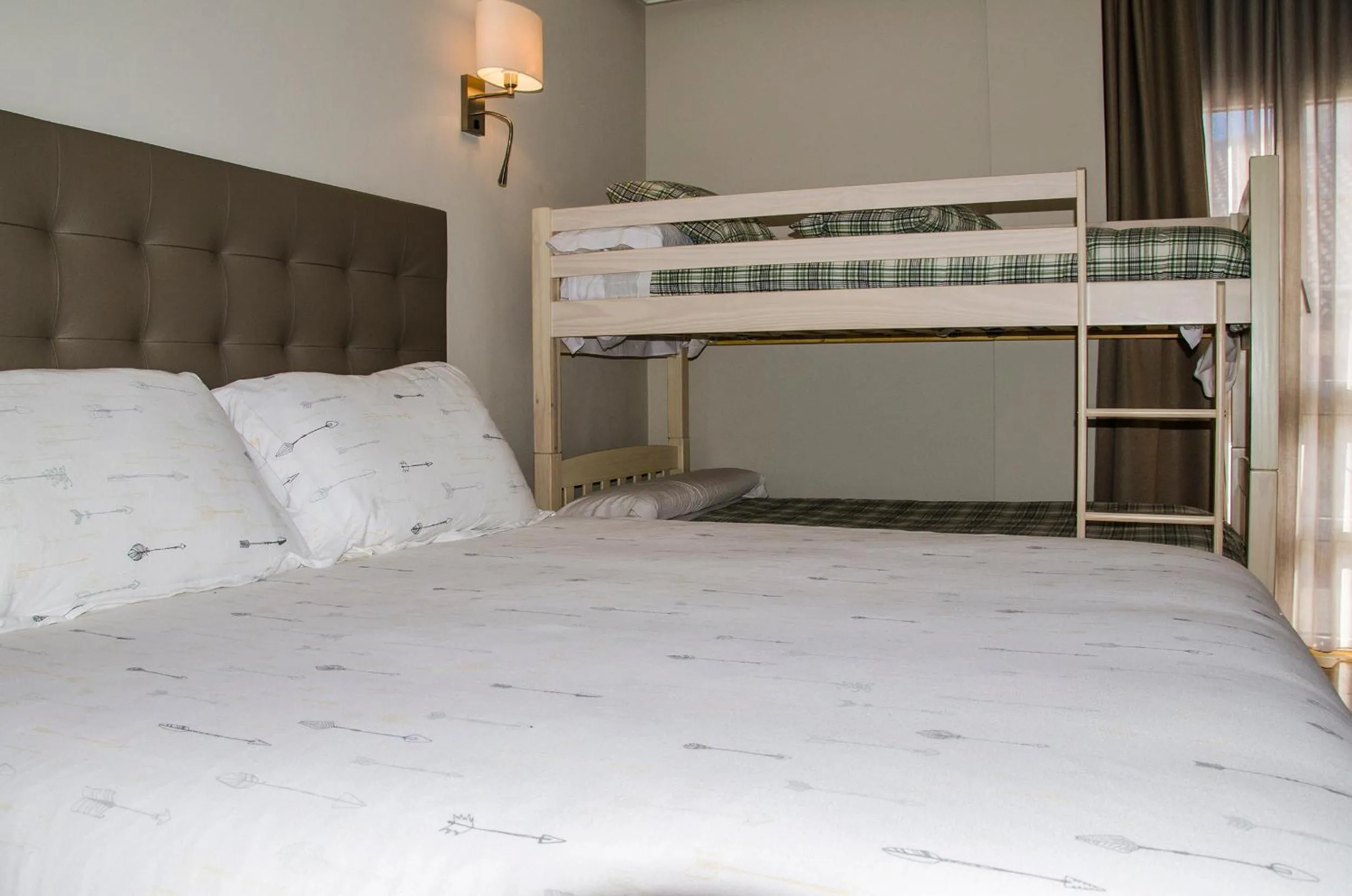 Decorative detail, Bed in Hotel Presa