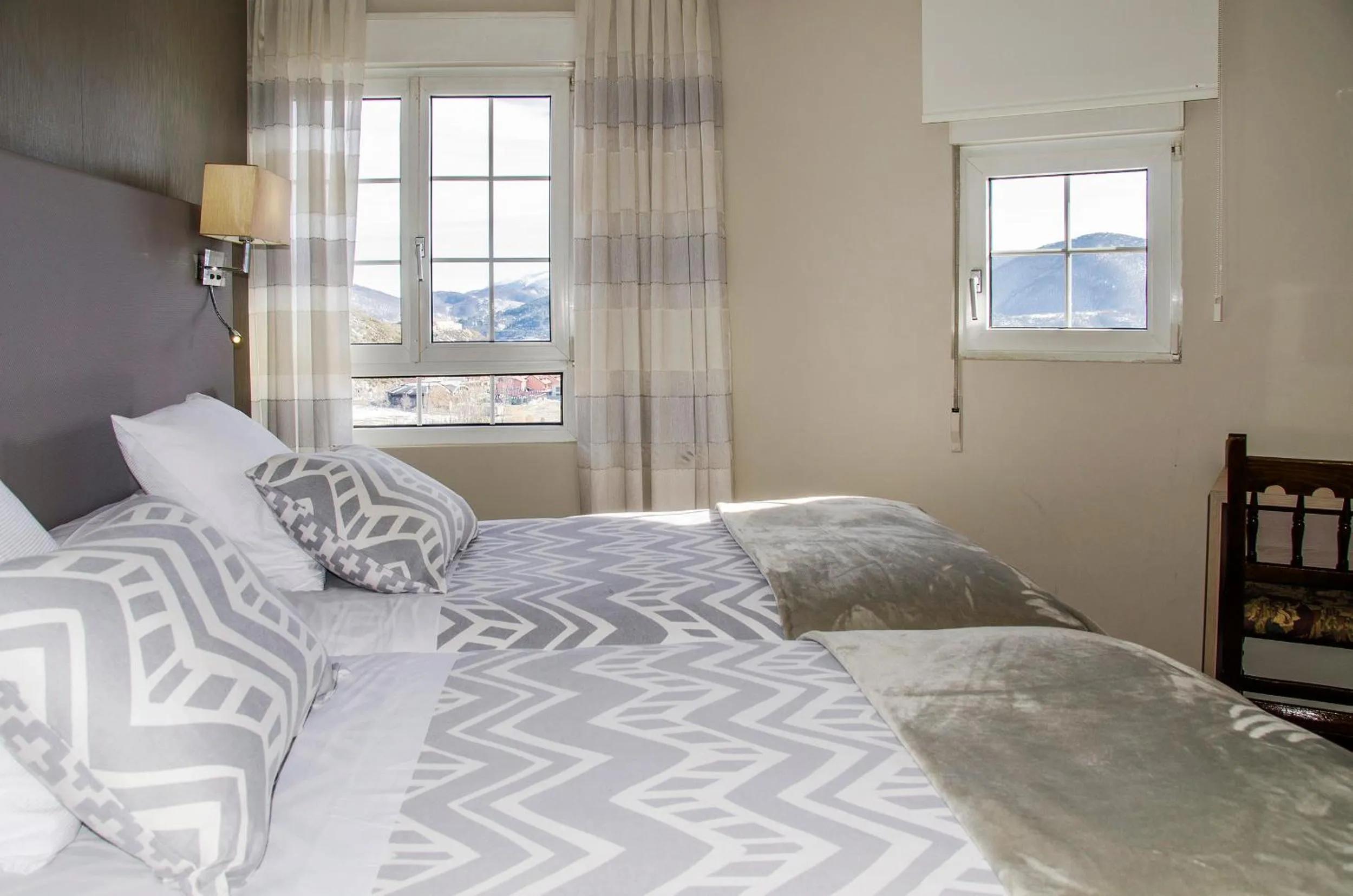 Photo of the whole room, Bed in Hotel Presa