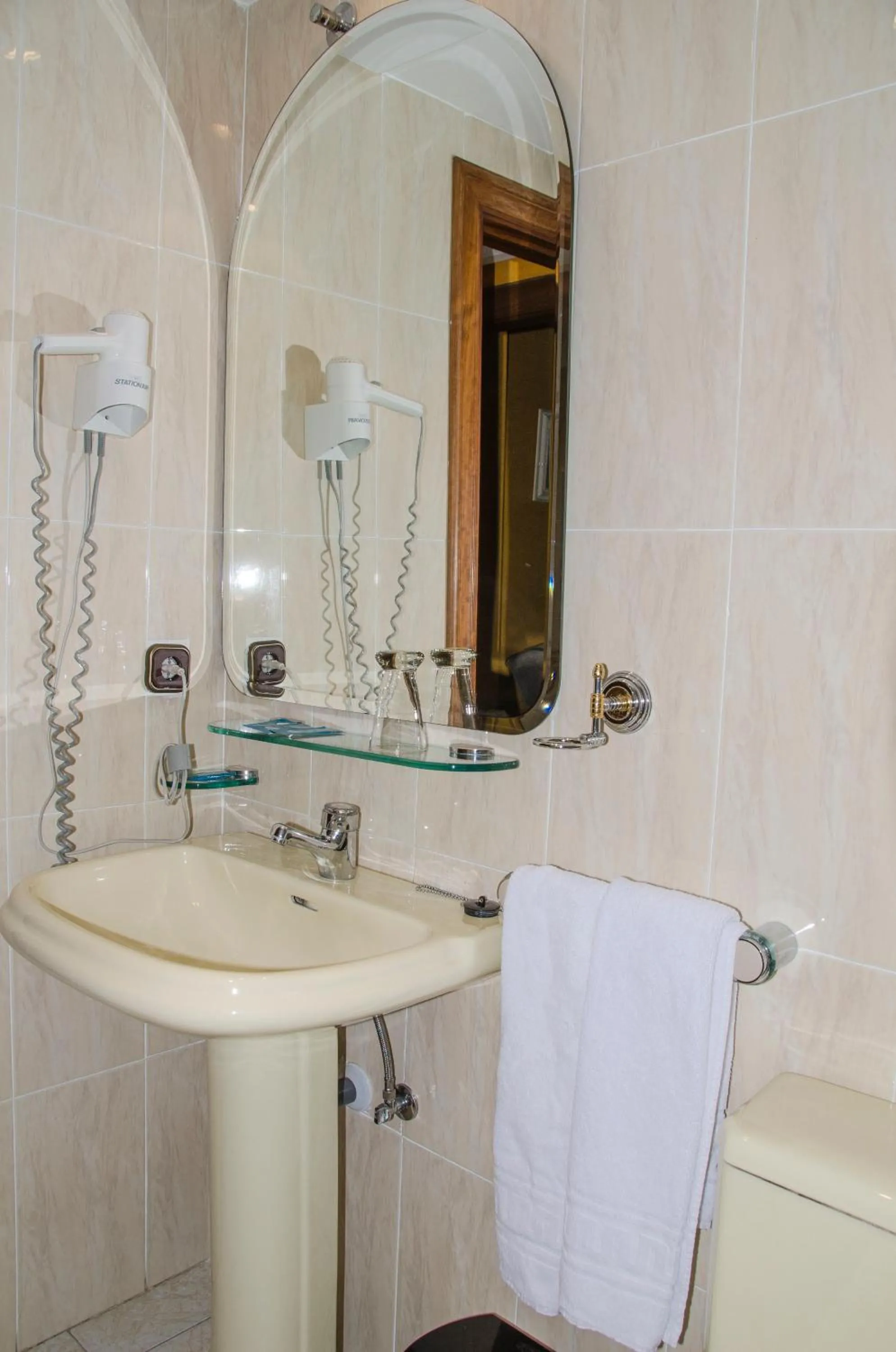 Bathroom in Hotel Presa