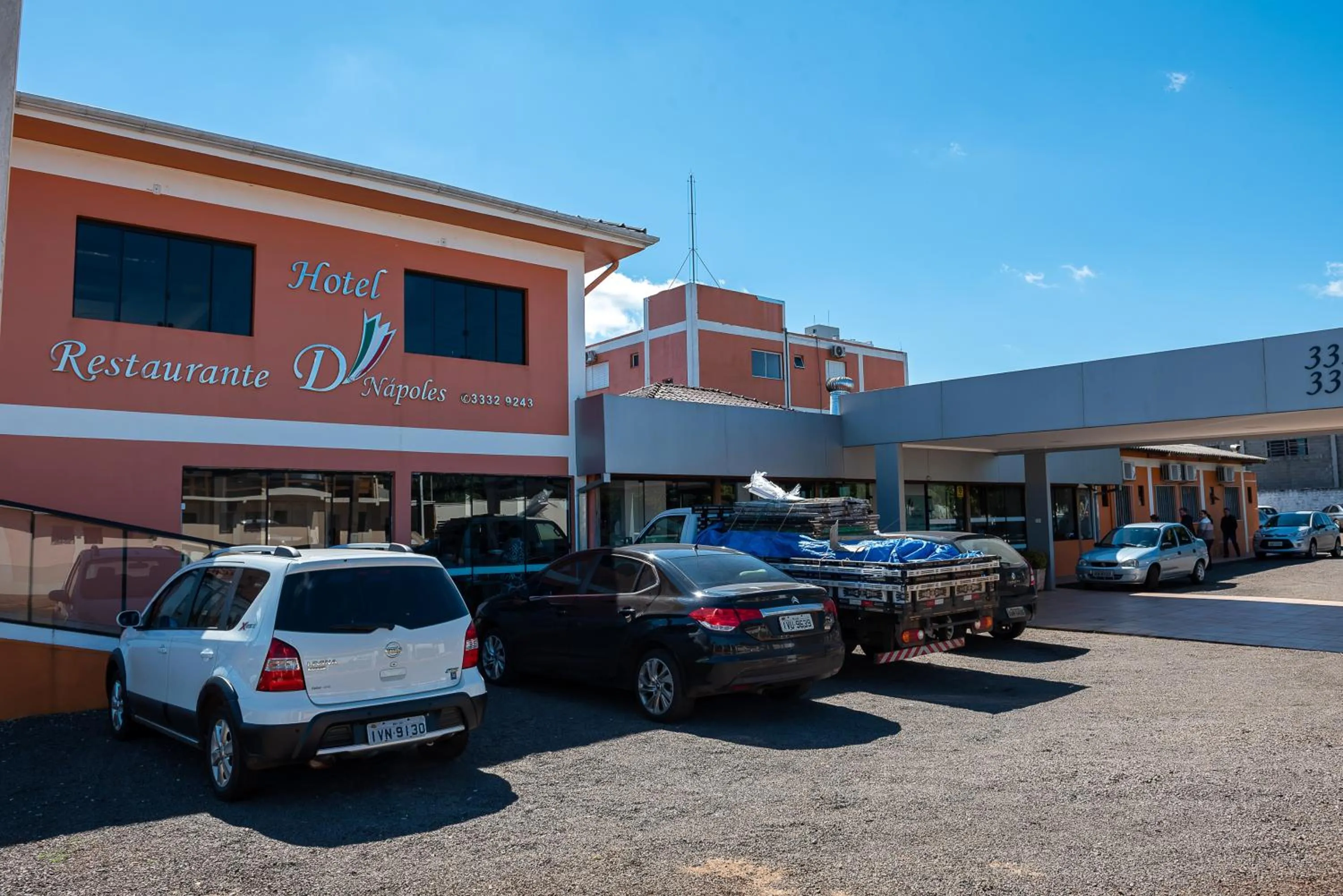 Parking in Hotel D'Nápoles