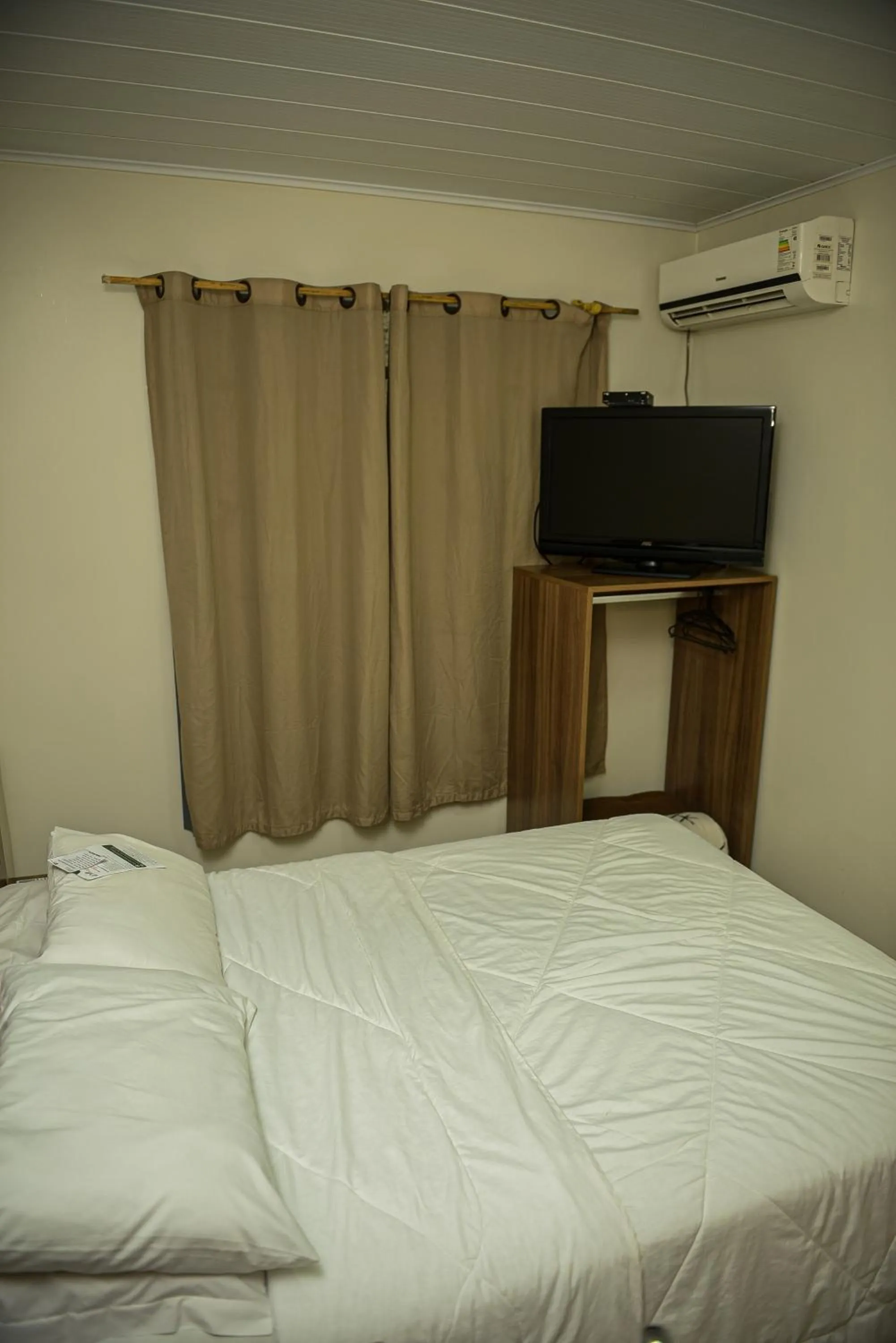 Bedroom, Bed in Hotel D'Nápoles