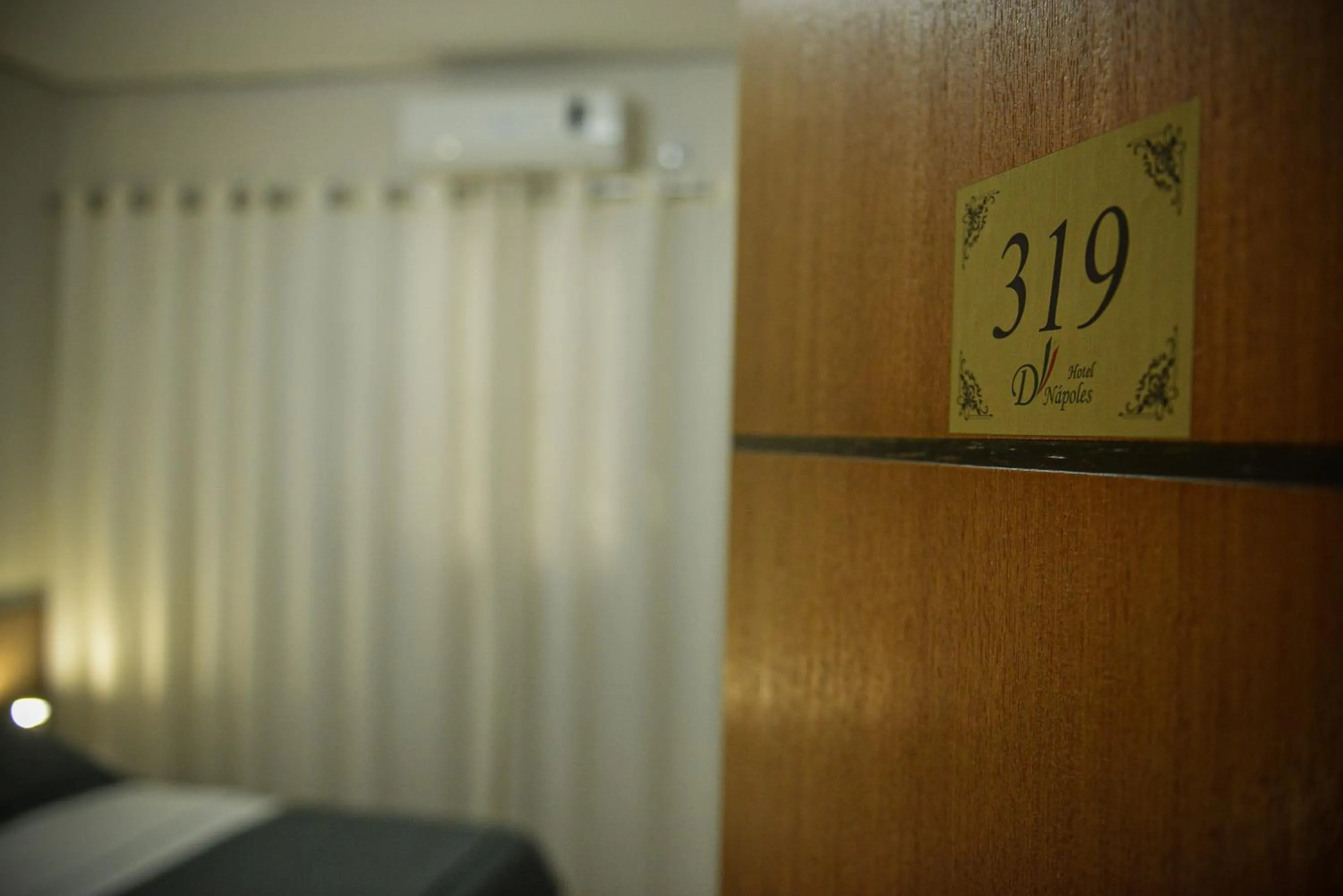 Bed in Hotel D'Nápoles