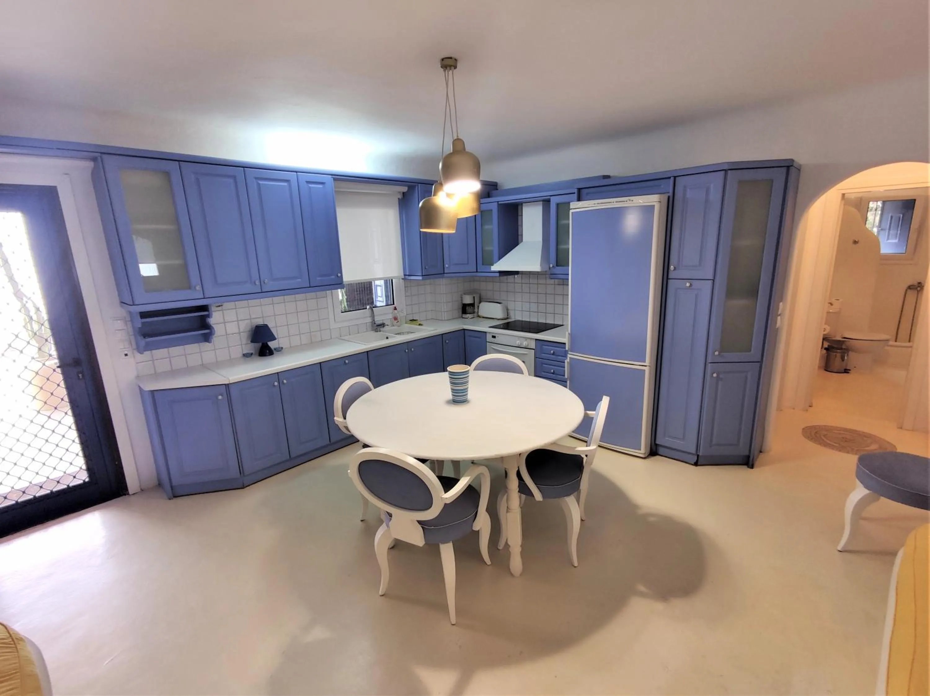 Coffee/tea facilities in Mykonian Iros Suites & Villas