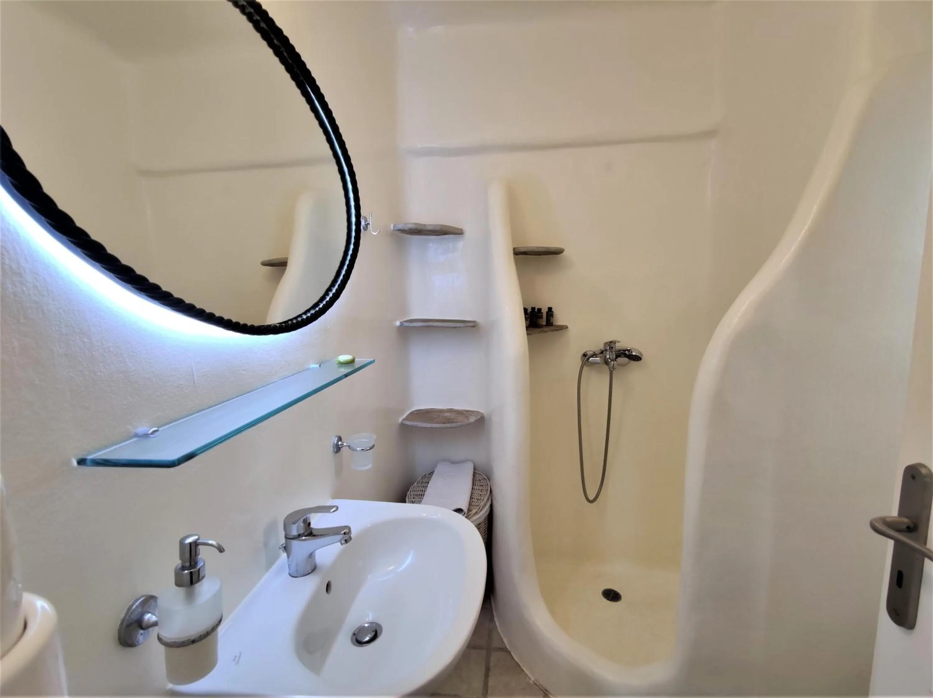 Shower in Mykonian Iros Suites & Villas