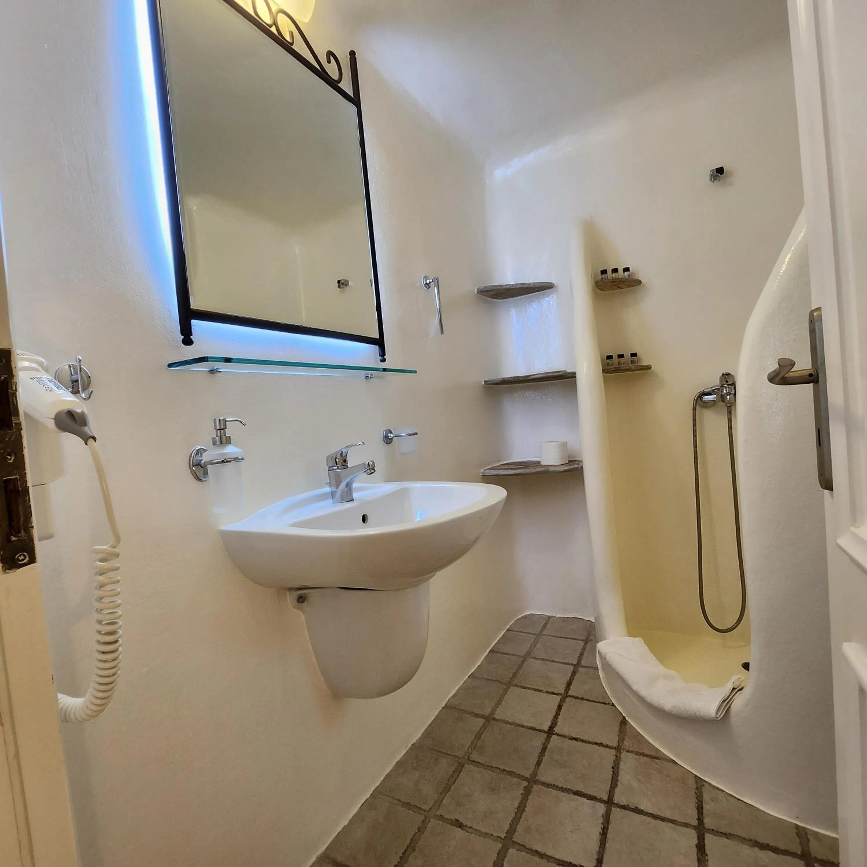 Bathroom in Mykonian Iros Suites & Villas