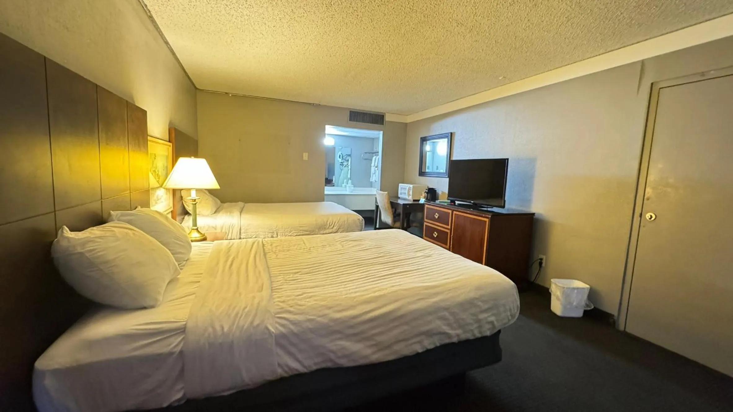 Bed in Hospitality House Union City I 69 US 51, TN