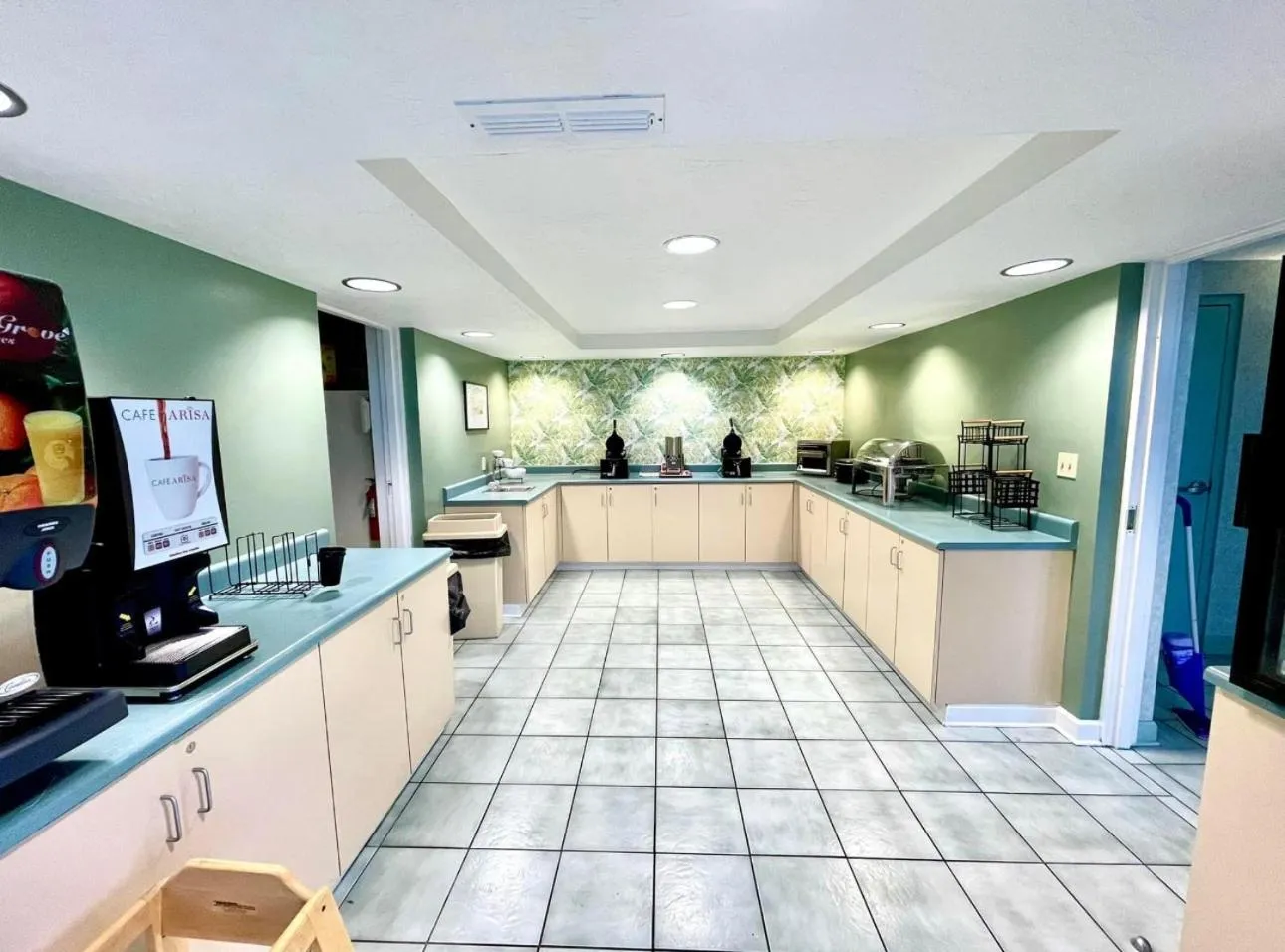 Breakfast in Hospitality House Union City I 69 US 51, TN