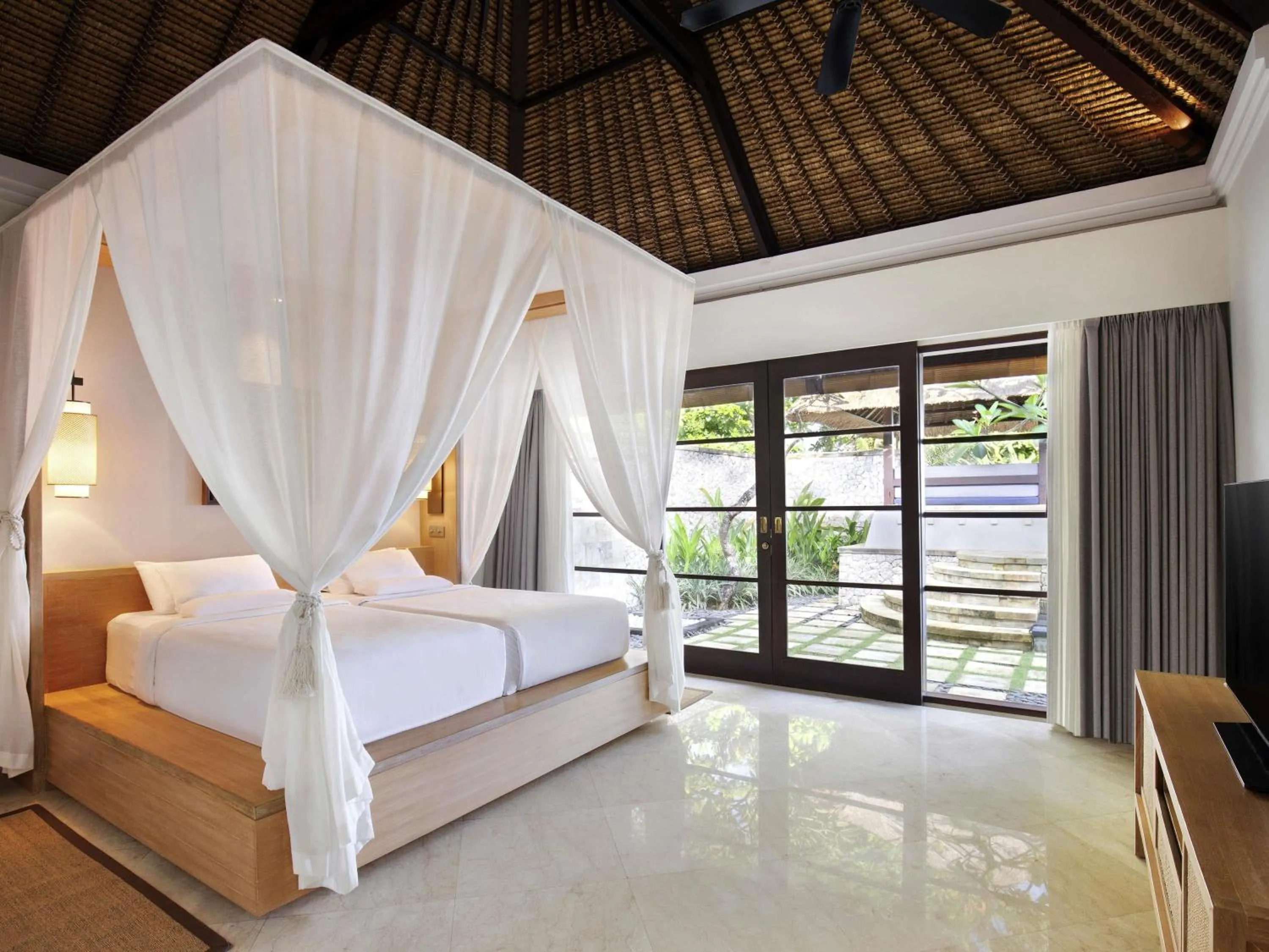 Bedroom, Bed in Novotel Bali Benoa