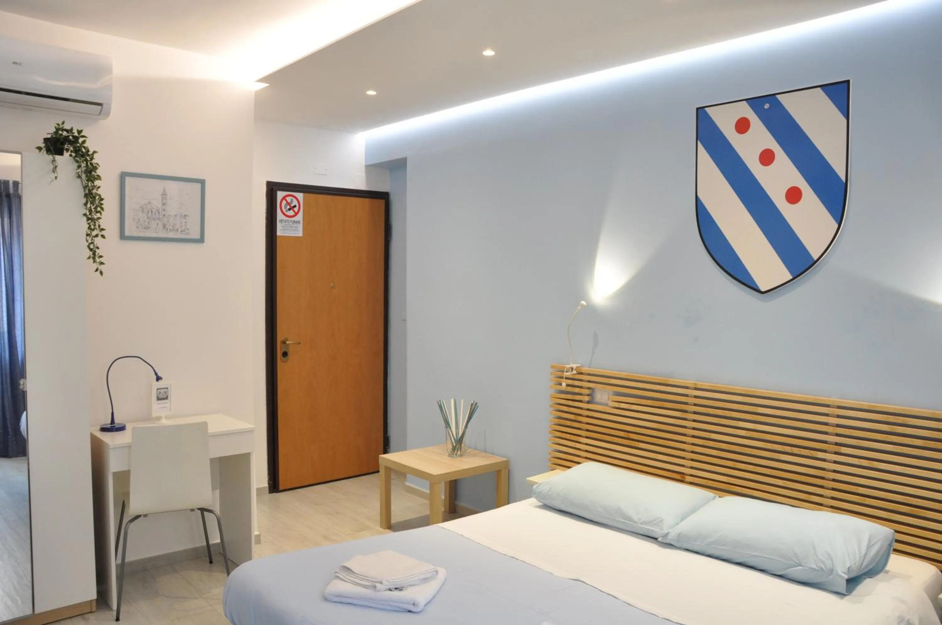 Bedroom, Bed in La Disfida Di Barletta