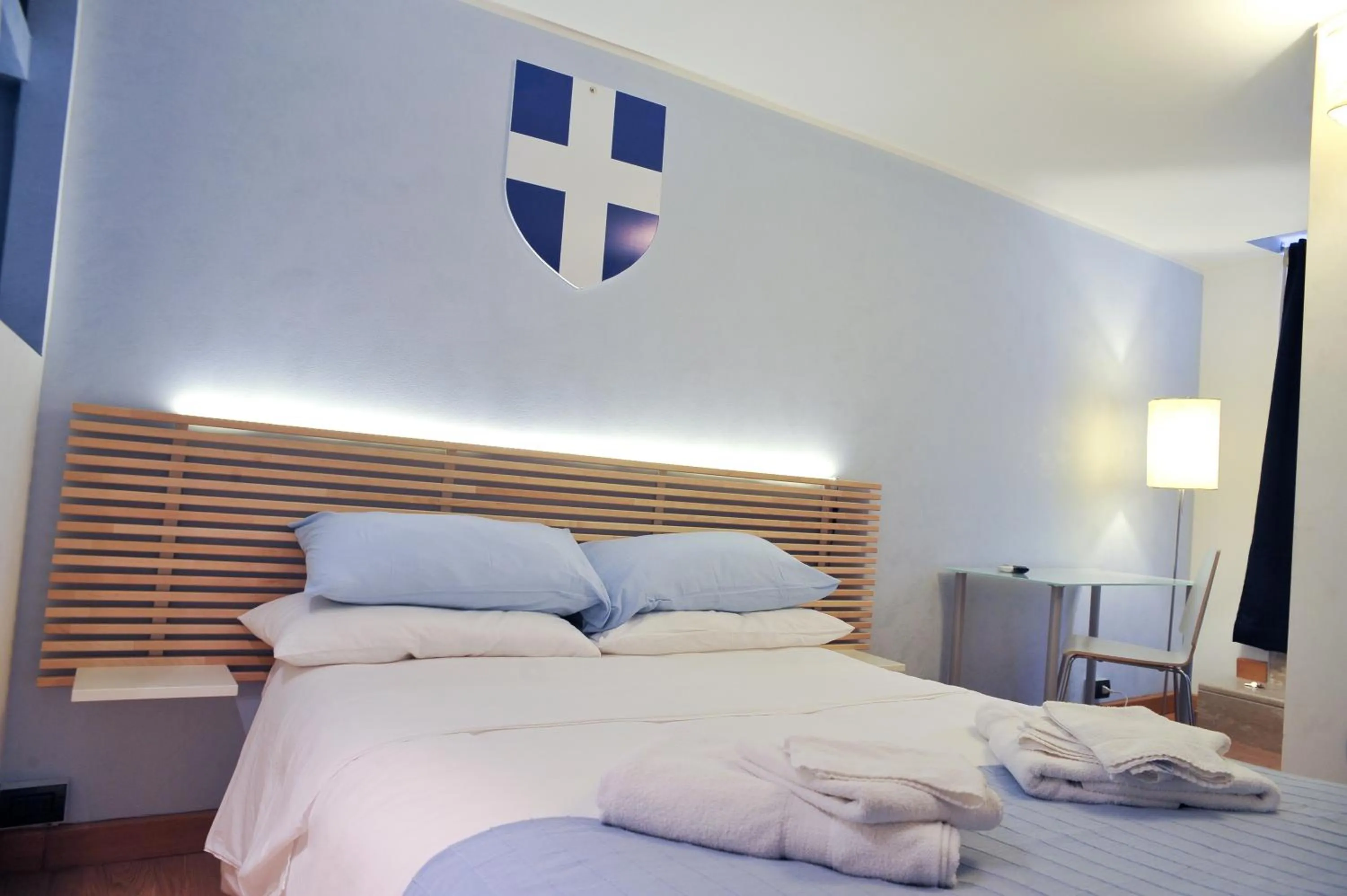 Photo of the whole room, Bed in La Disfida Di Barletta