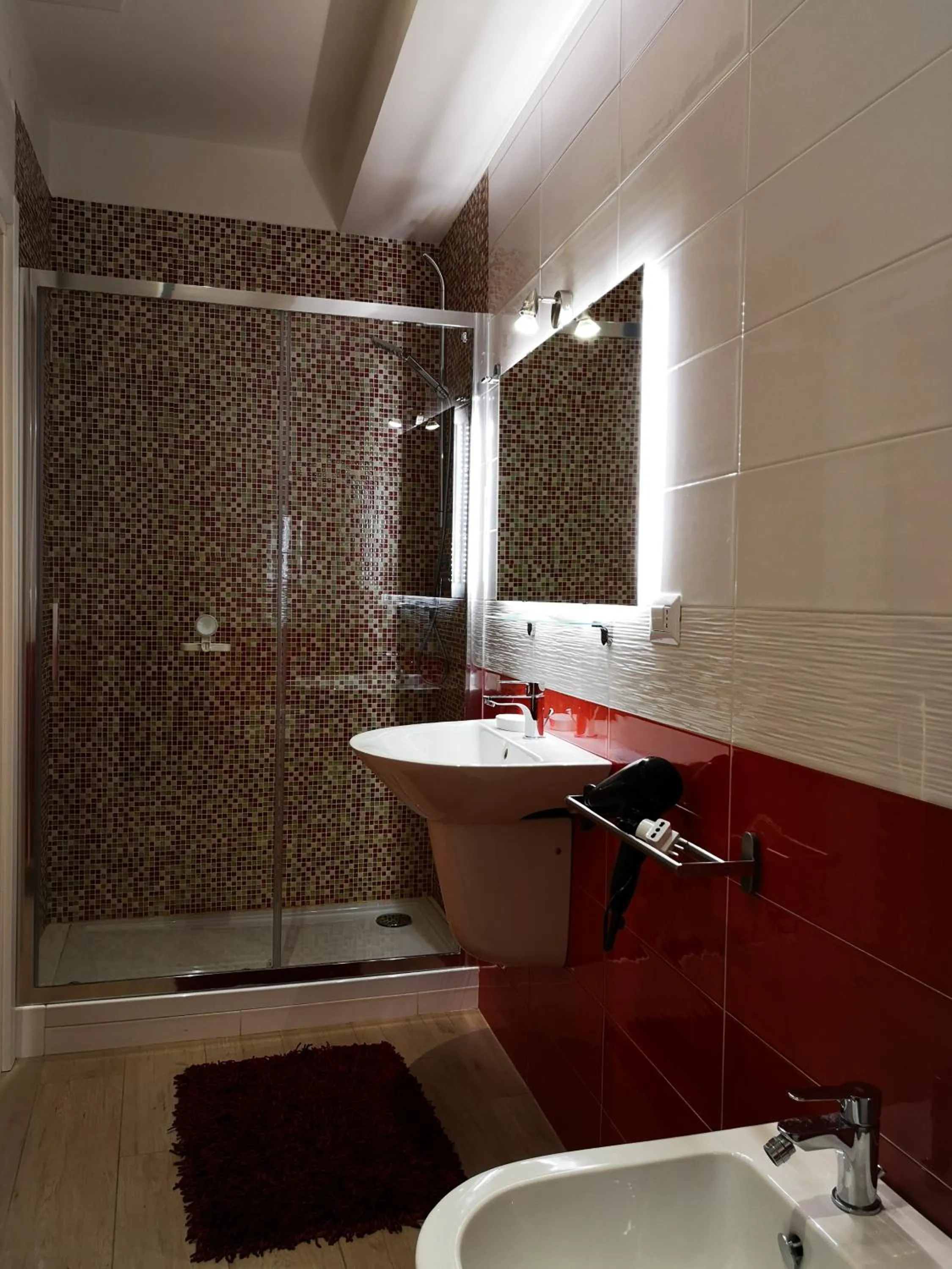 Bathroom in La Disfida Di Barletta