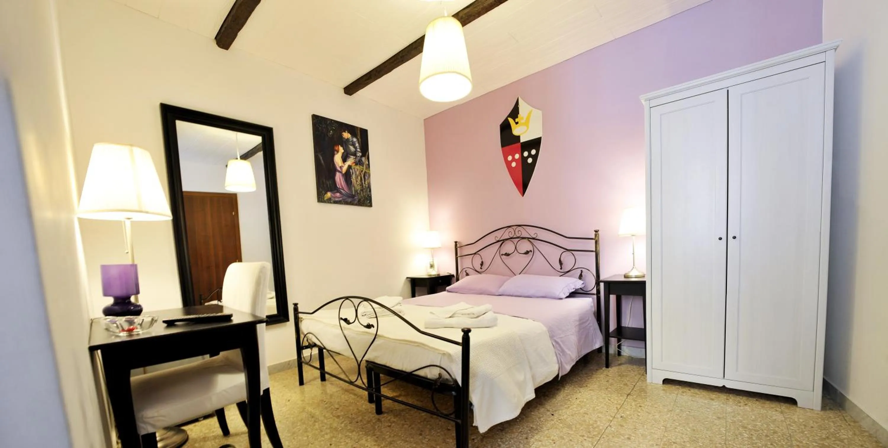 Photo of the whole room, Bed in La Disfida Di Barletta