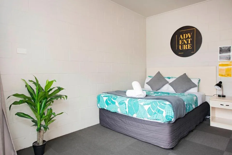 Bed in Bridge Backpackers